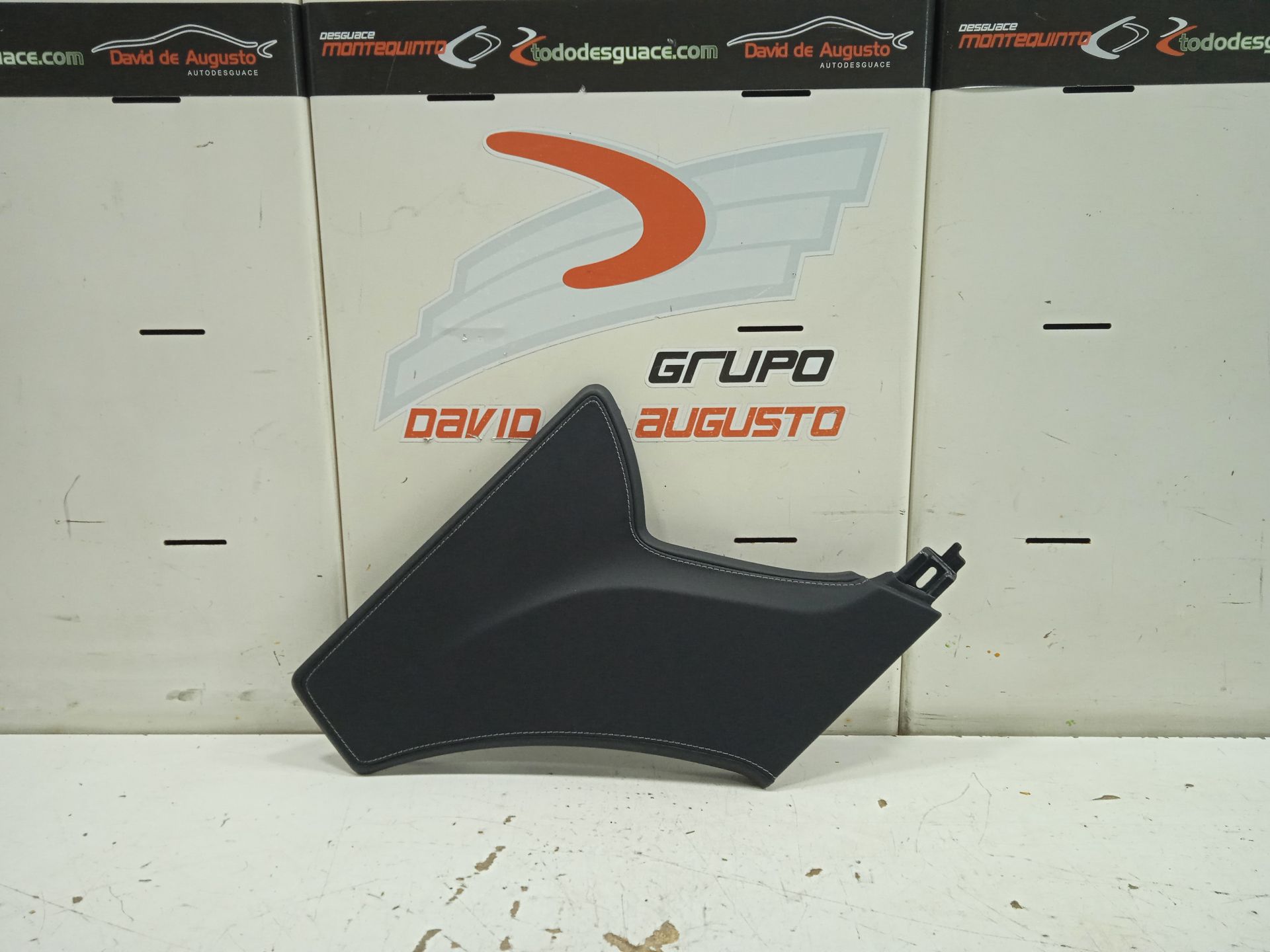 No identificado tesla model s basis