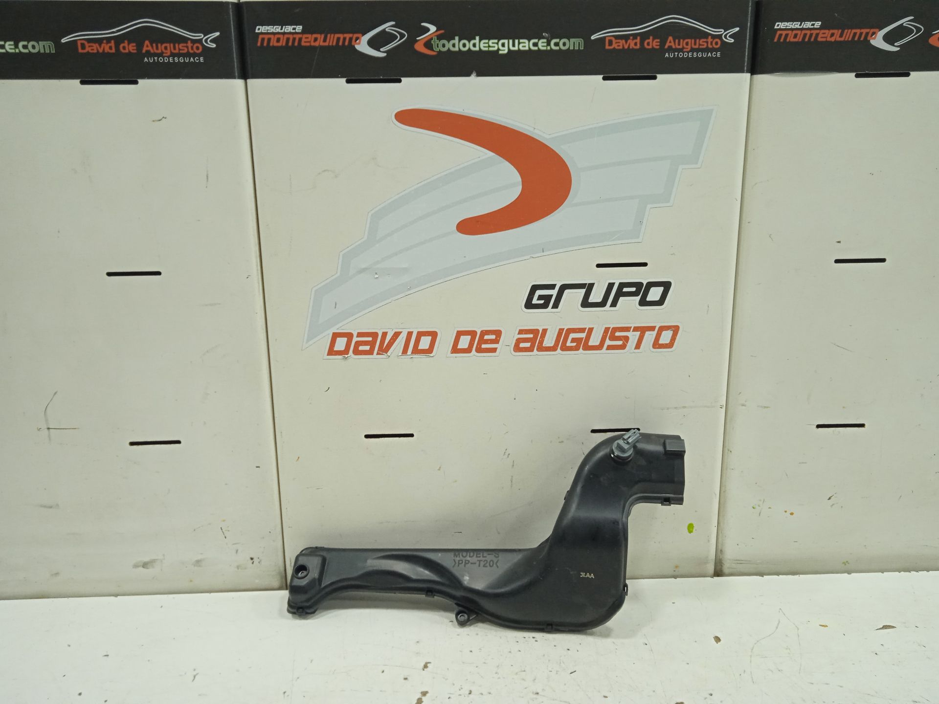 No identificado tesla model s basis