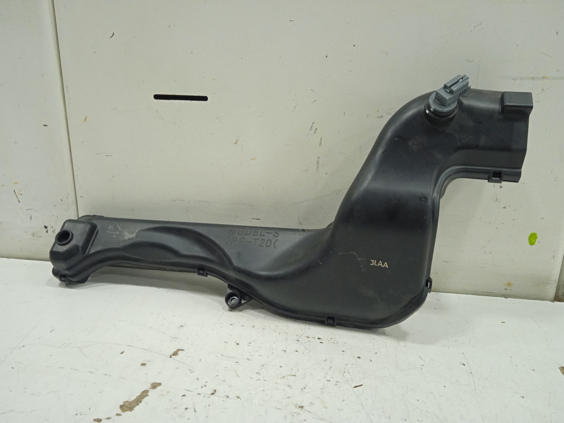 No identificado tesla model s basis