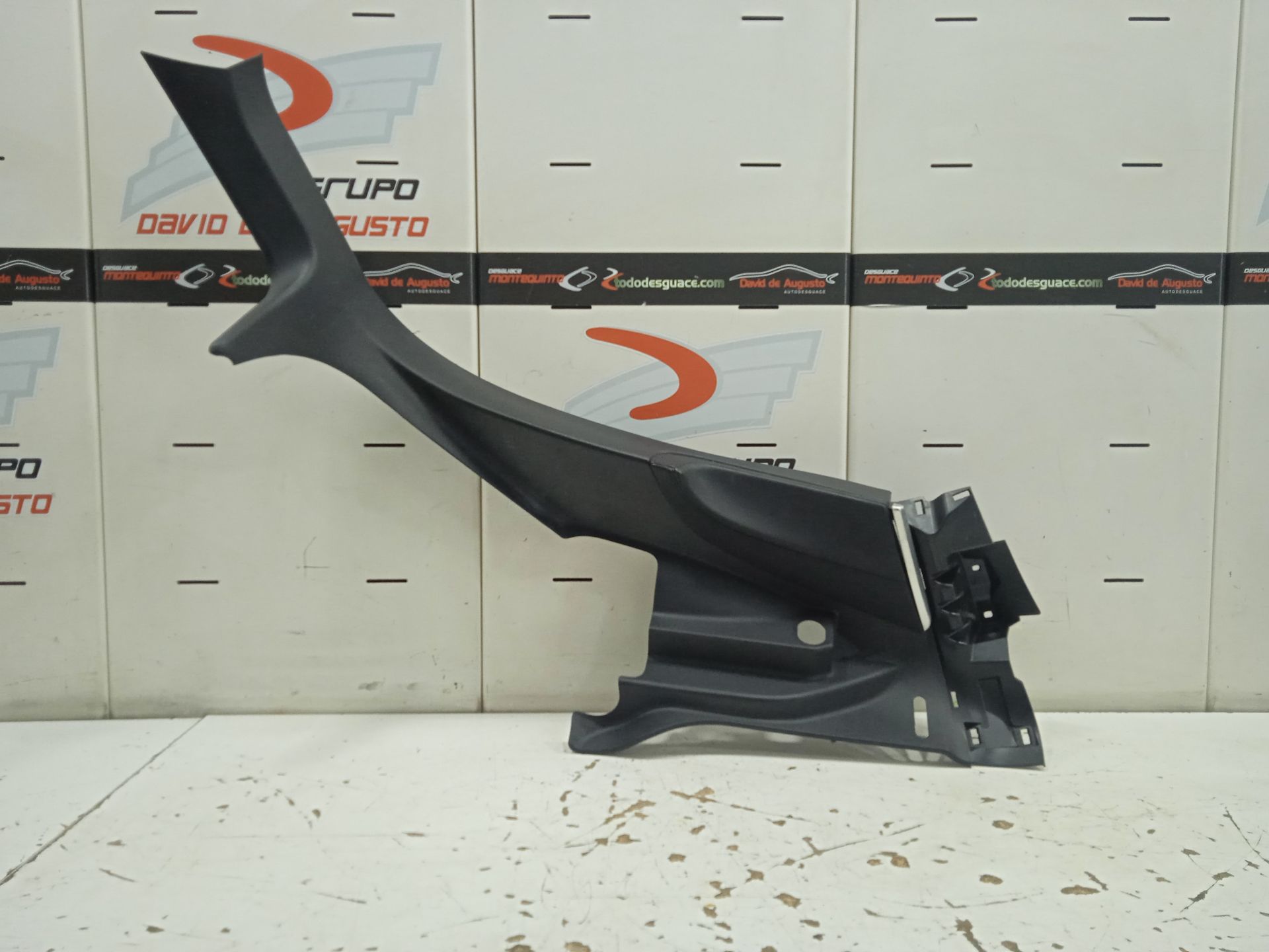 No identificado tesla model s basis