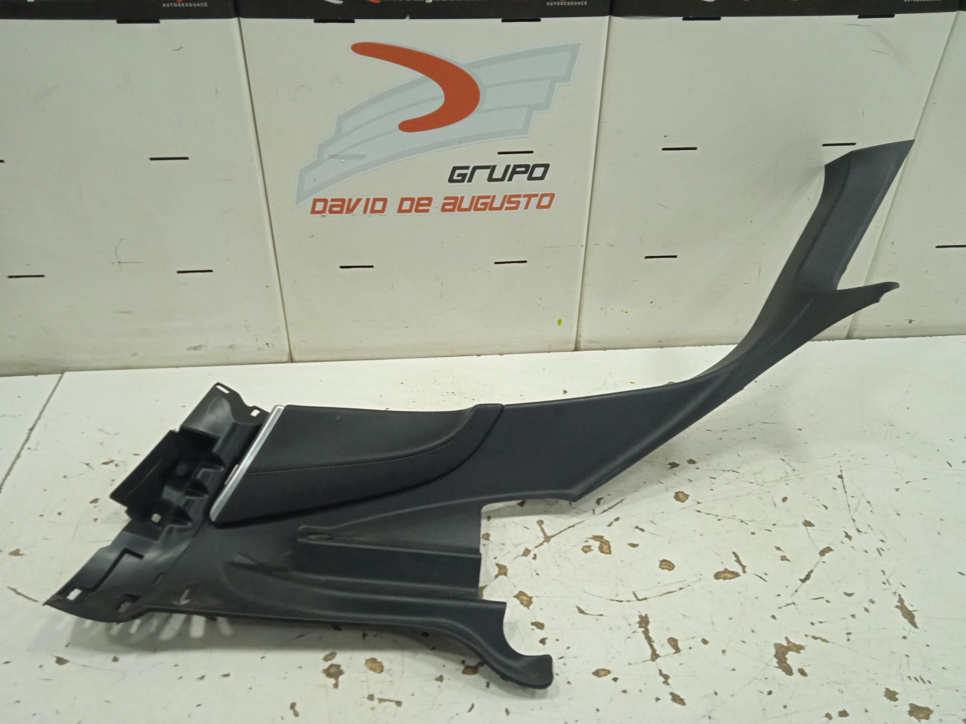 No identificado tesla model s basis