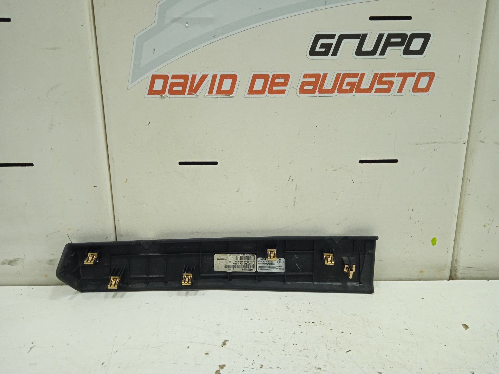 No identificado tesla model s basis