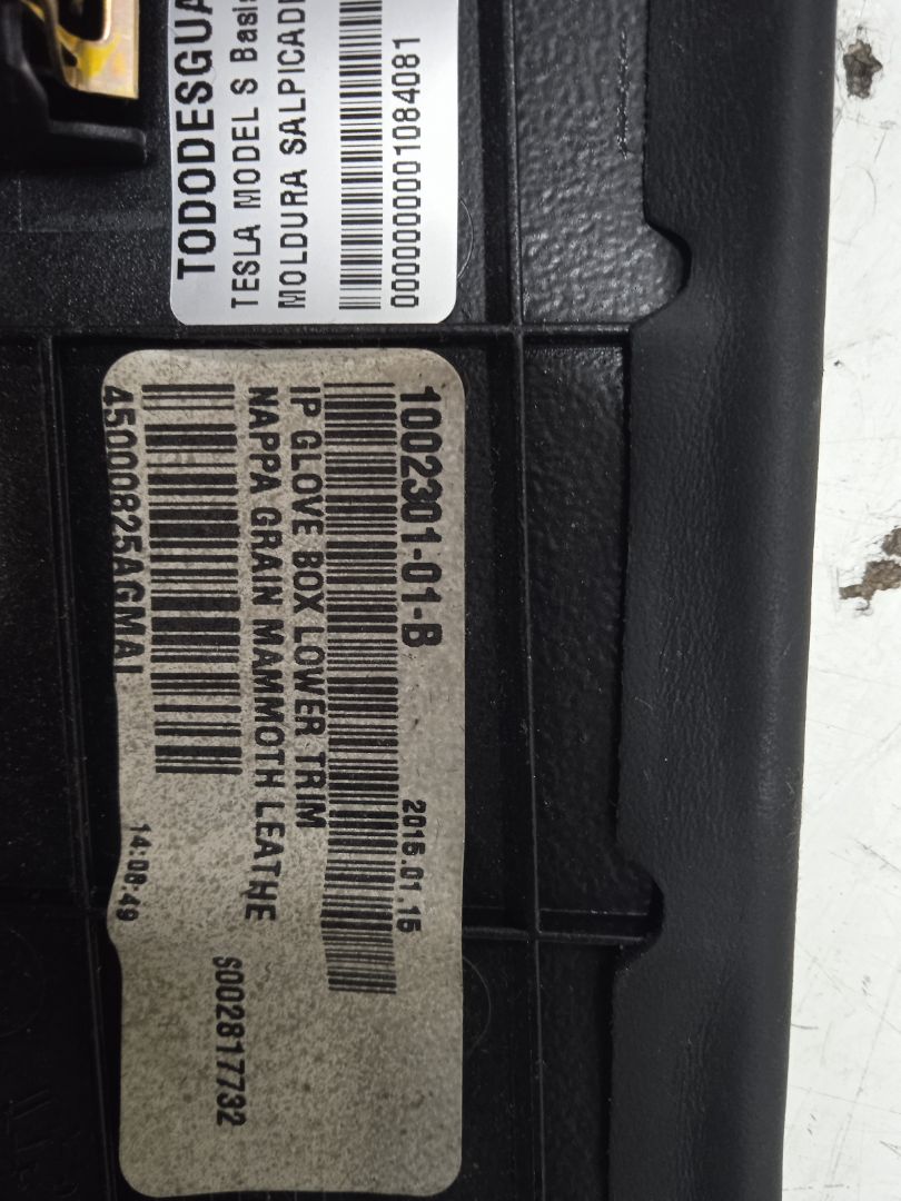 No identificado tesla model s basis