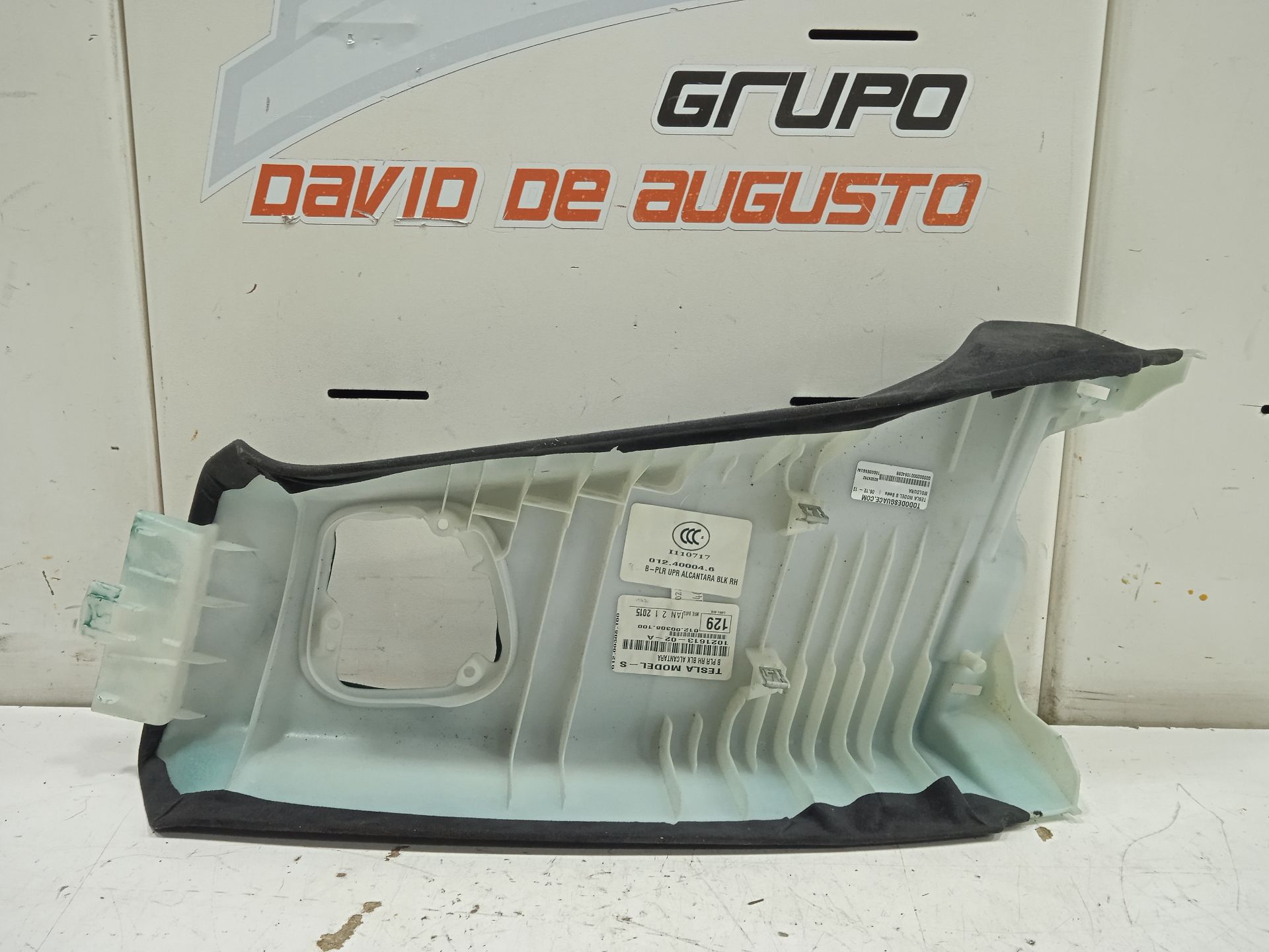 No identificado tesla model s basis