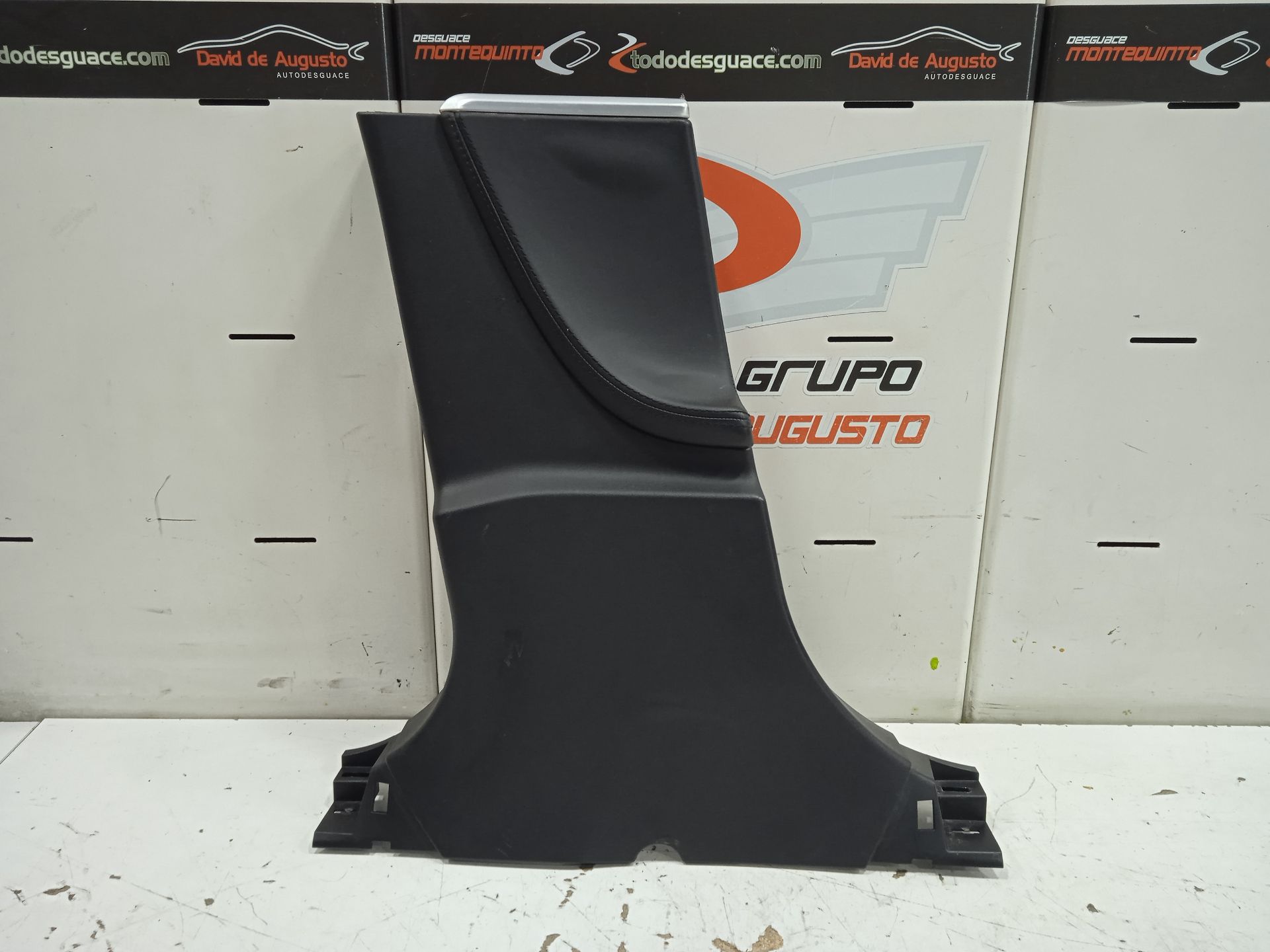 No identificado tesla model s basis
