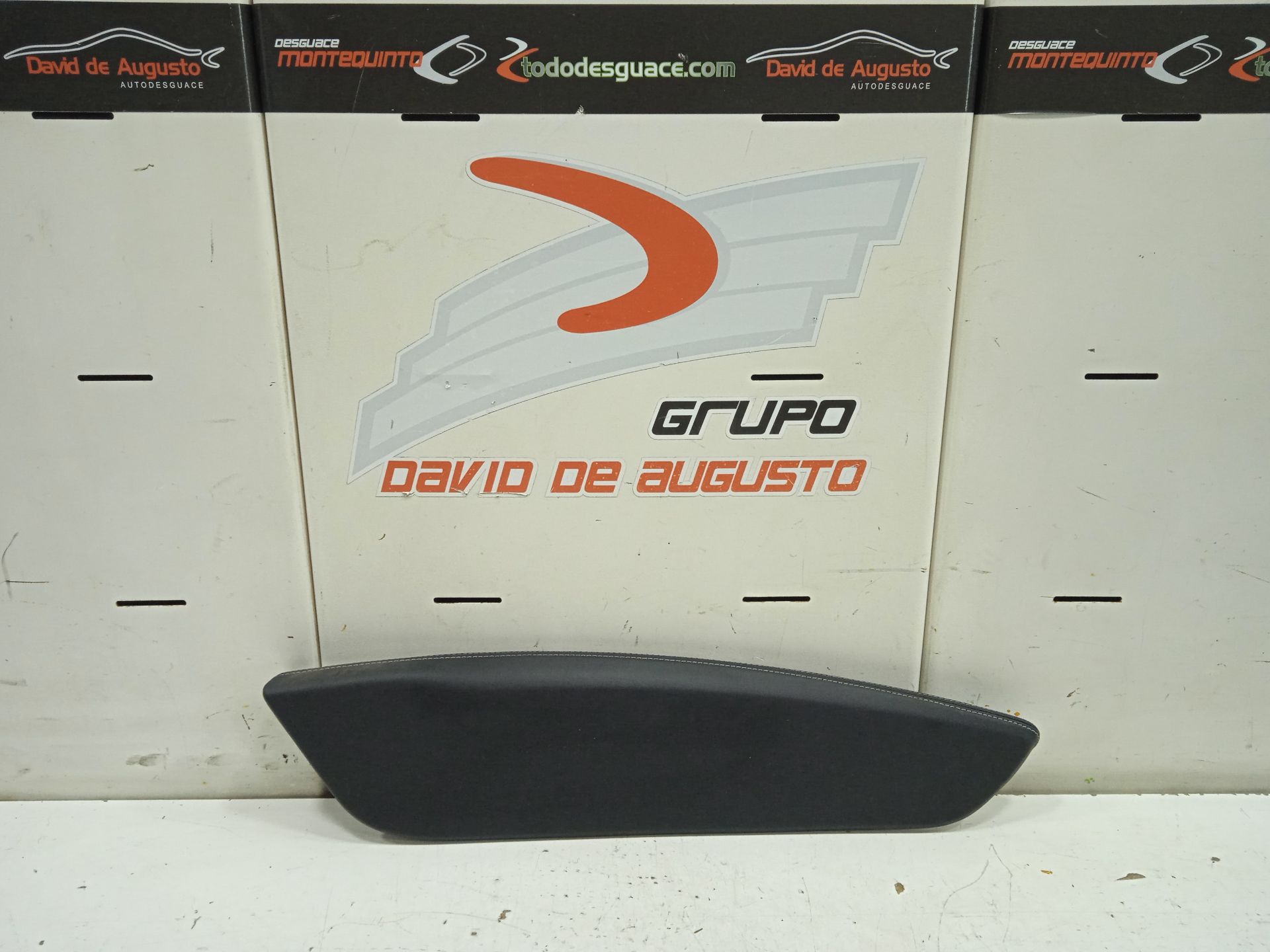 No identificado tesla model s basis