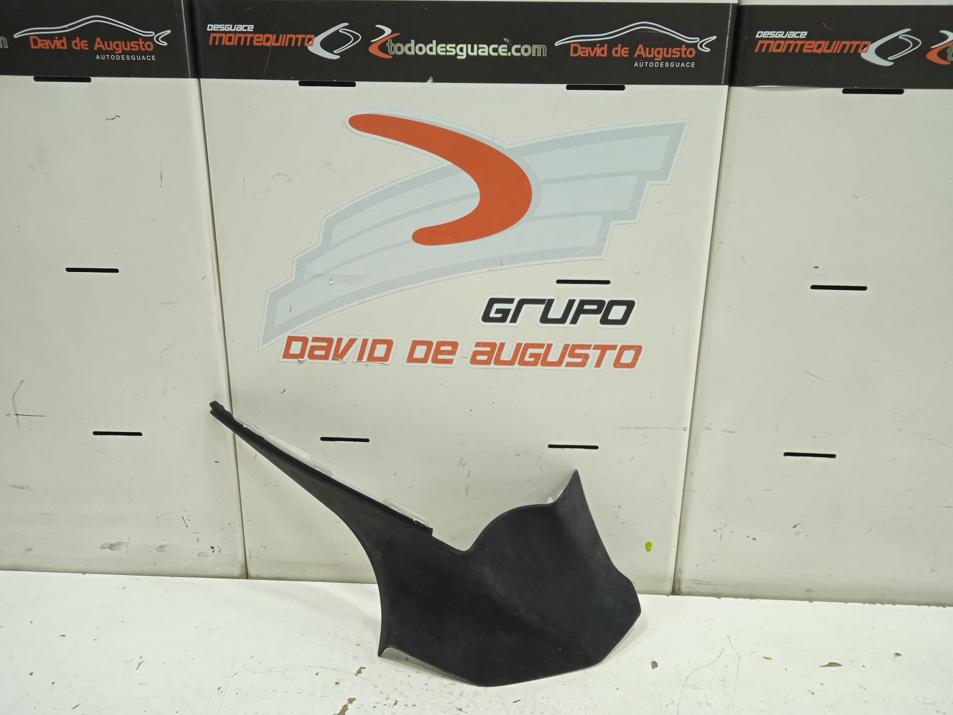 No identificado tesla model s basis