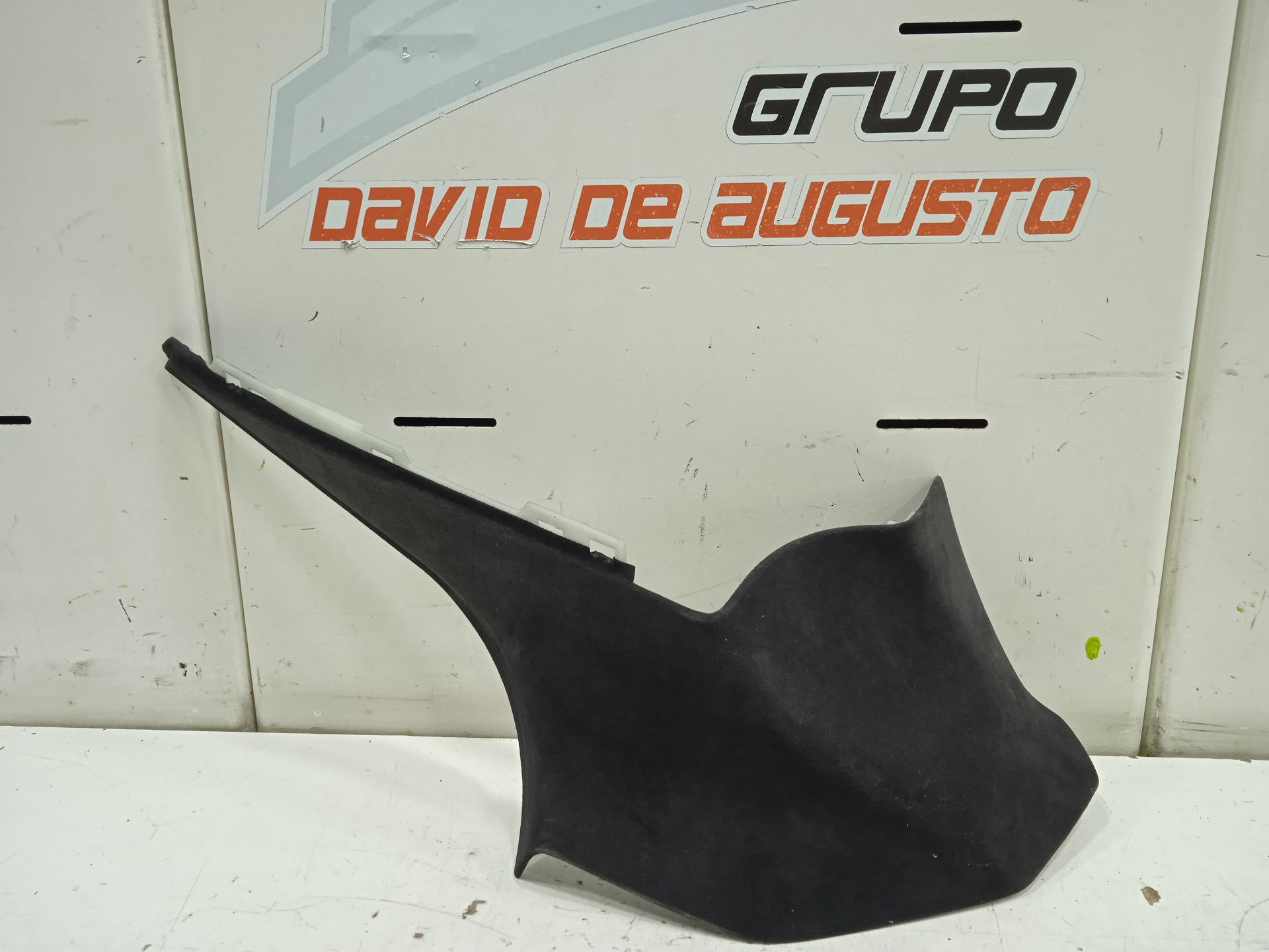 No identificado tesla model s basis