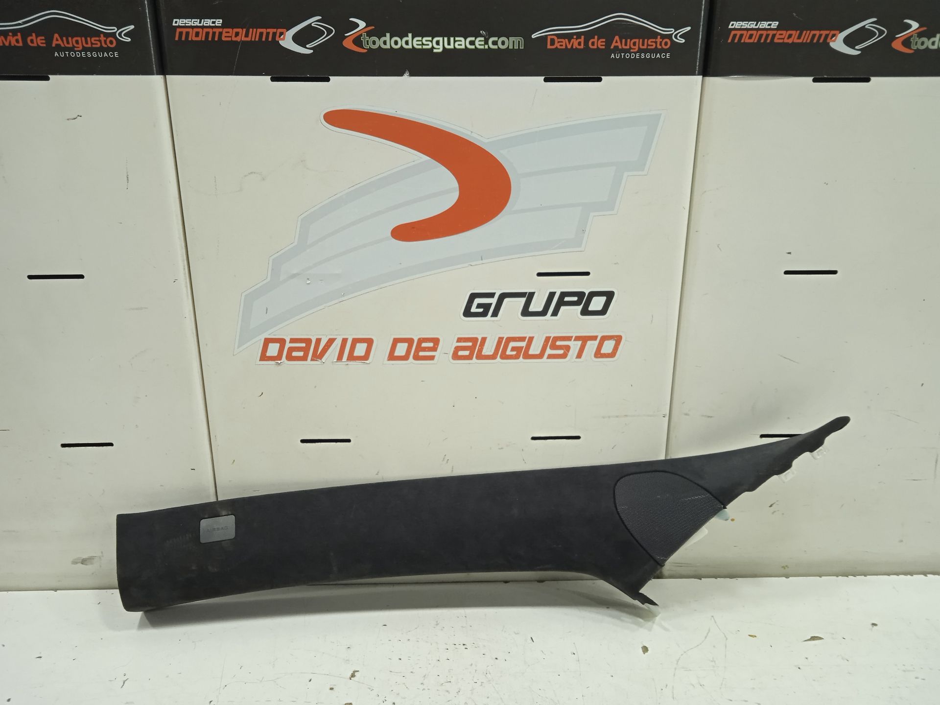 No identificado tesla model s basis