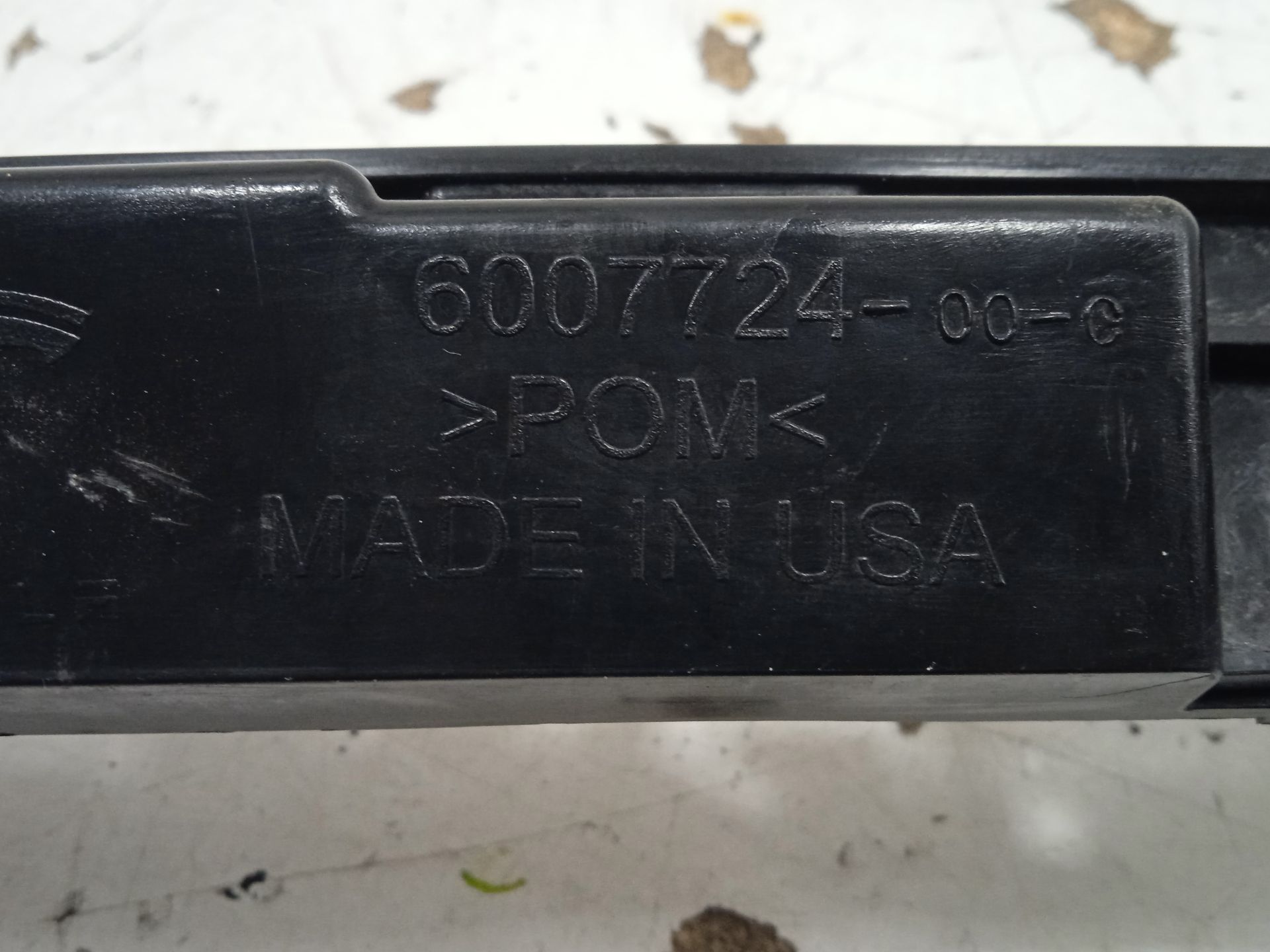 Moldura paragolpe trasera tesla model s basis