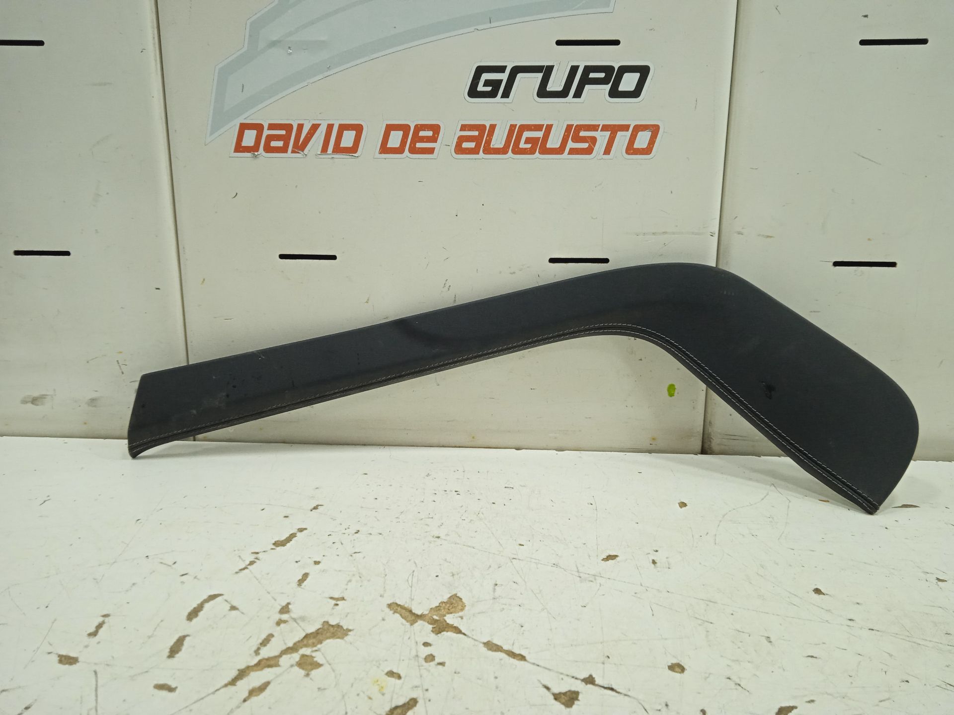 No identificado tesla model s basis