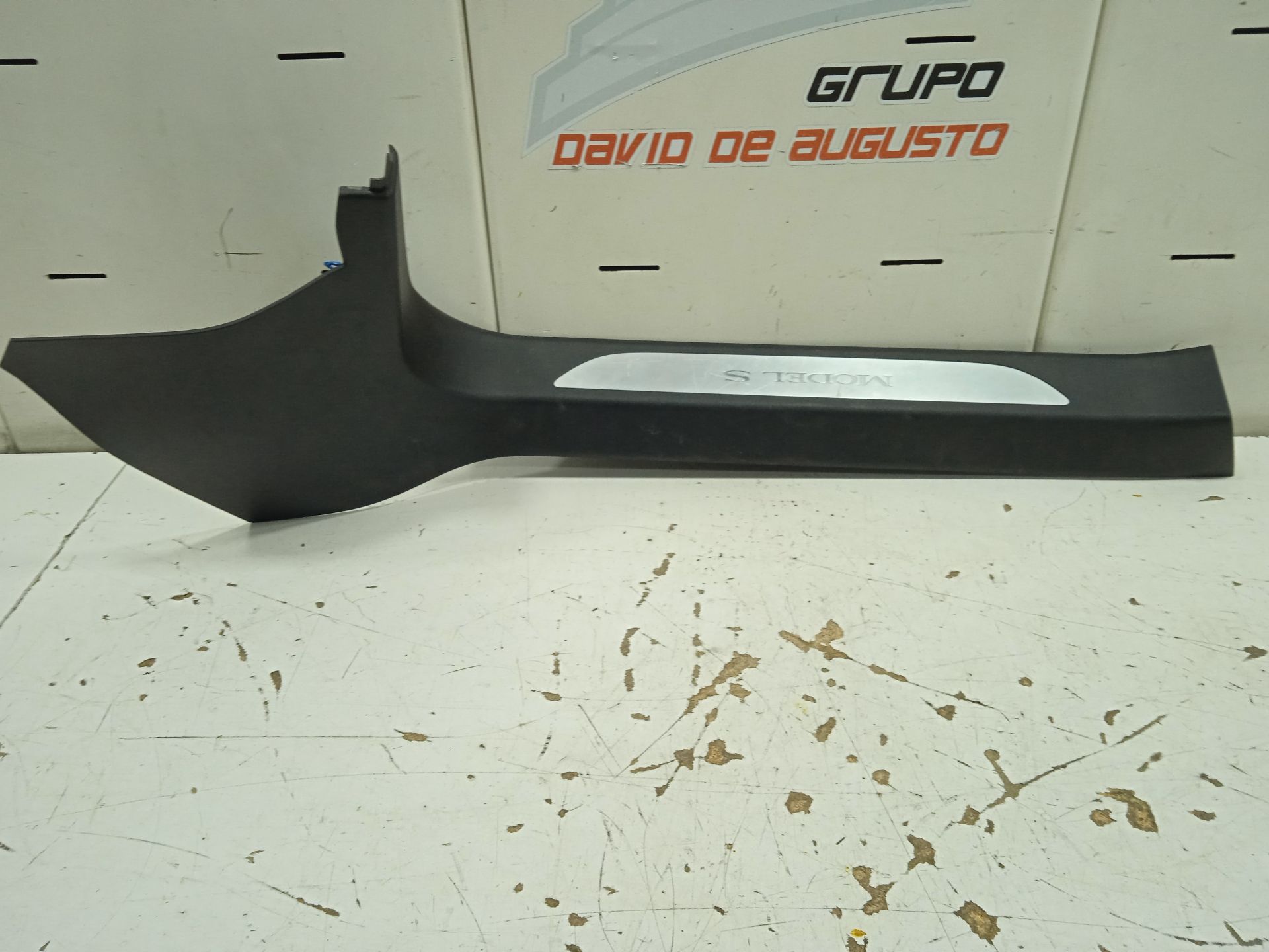 No identificado tesla model s basis