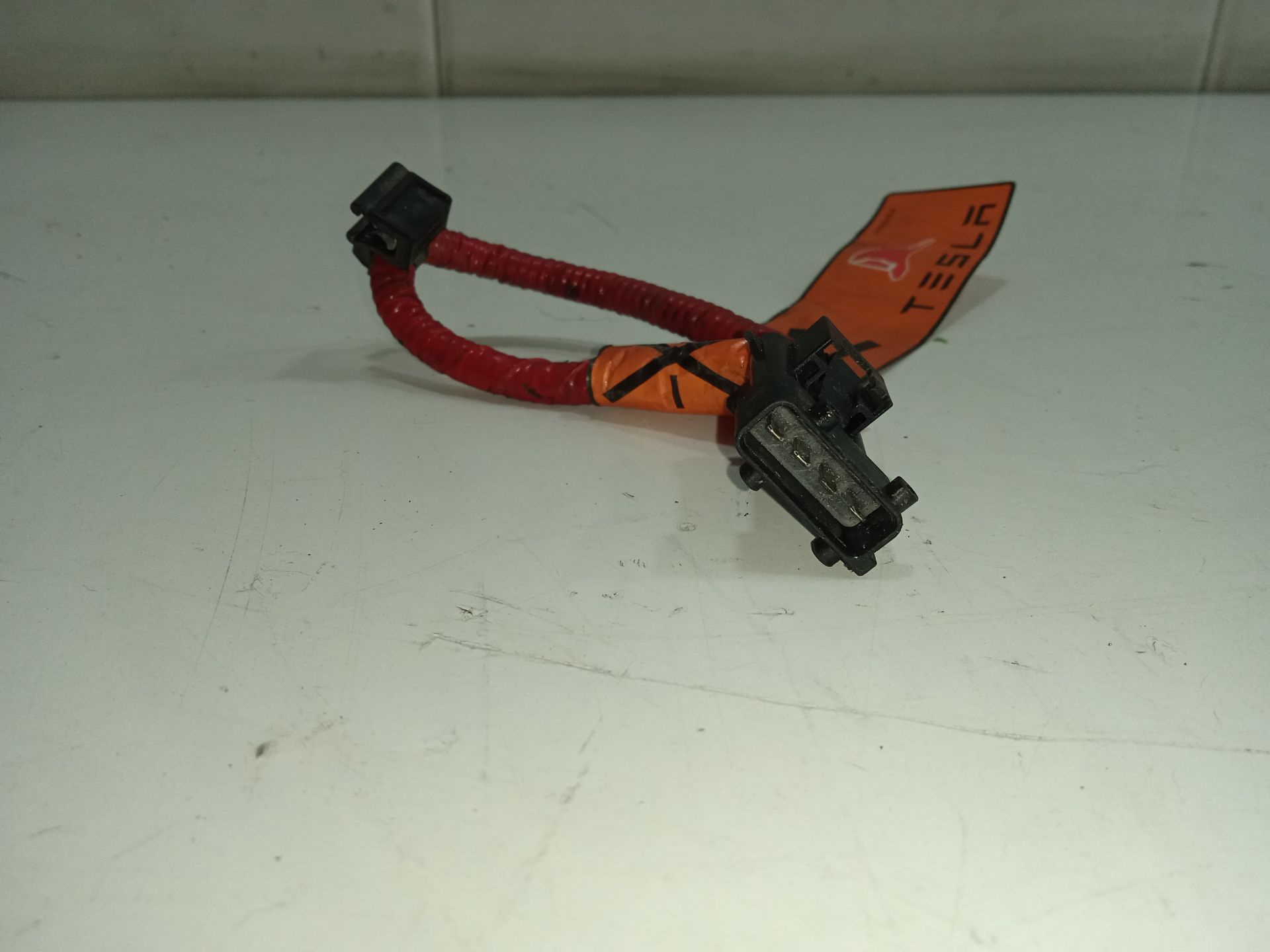 No identificado tesla model s basis