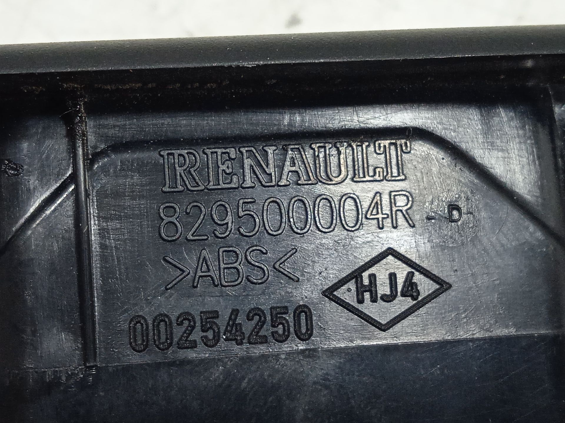 Mando elevalunas trasero izquierdo renault  no identificado