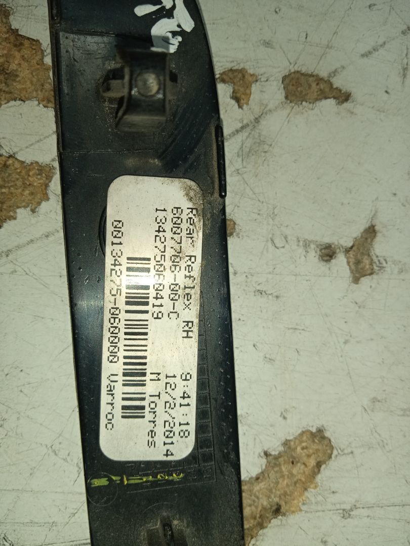 No identificado tesla model s basis