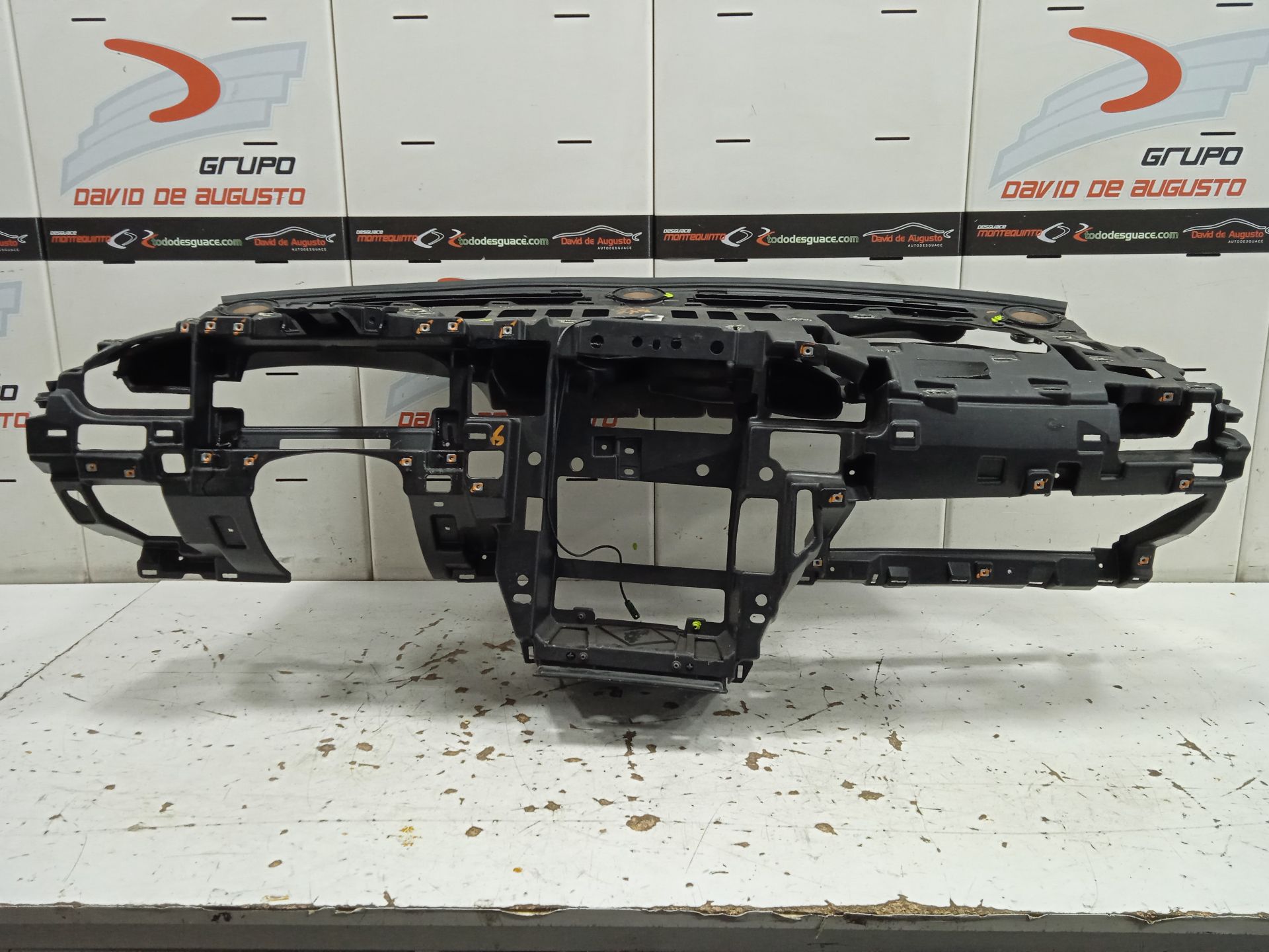 Embellecedor salpicadero tesla model s basis