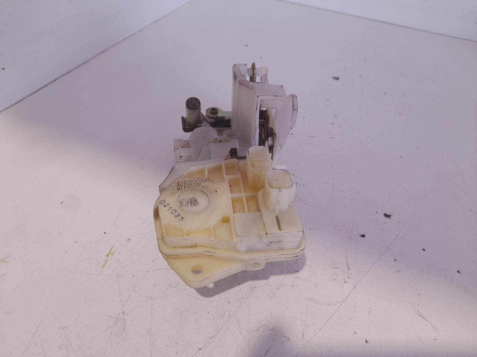 Cerradura puerta trasera derecha honda civic 5 puertas (eu78) 