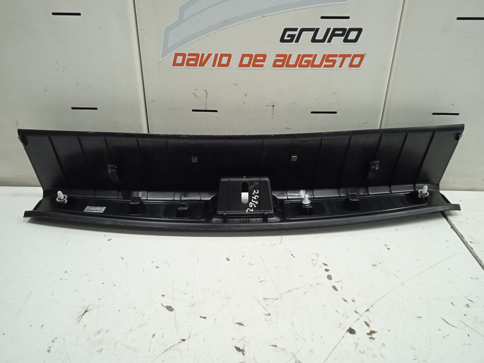 No identificado tesla model s basis
