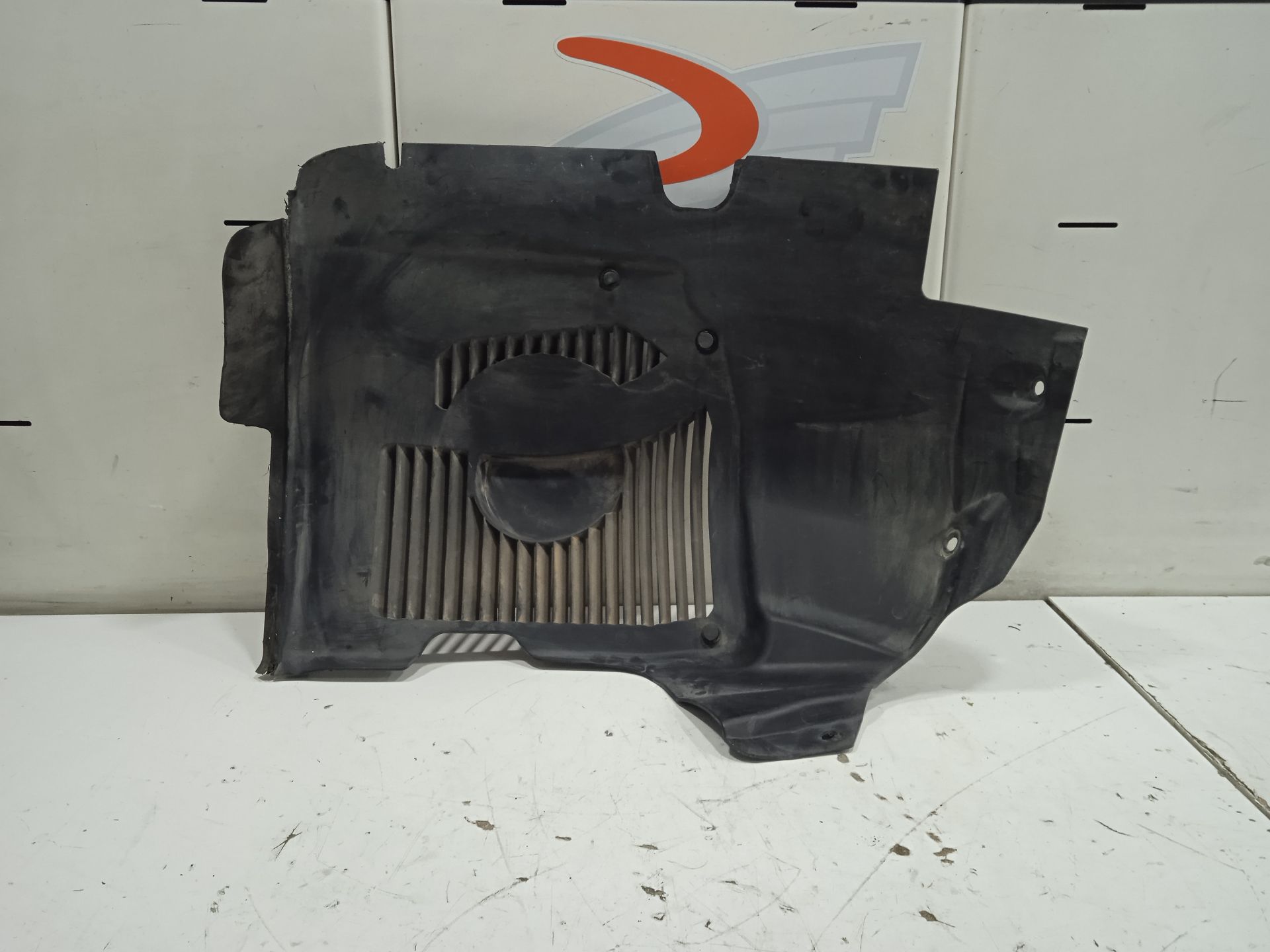 Guardabarros delantero tesla model s basis