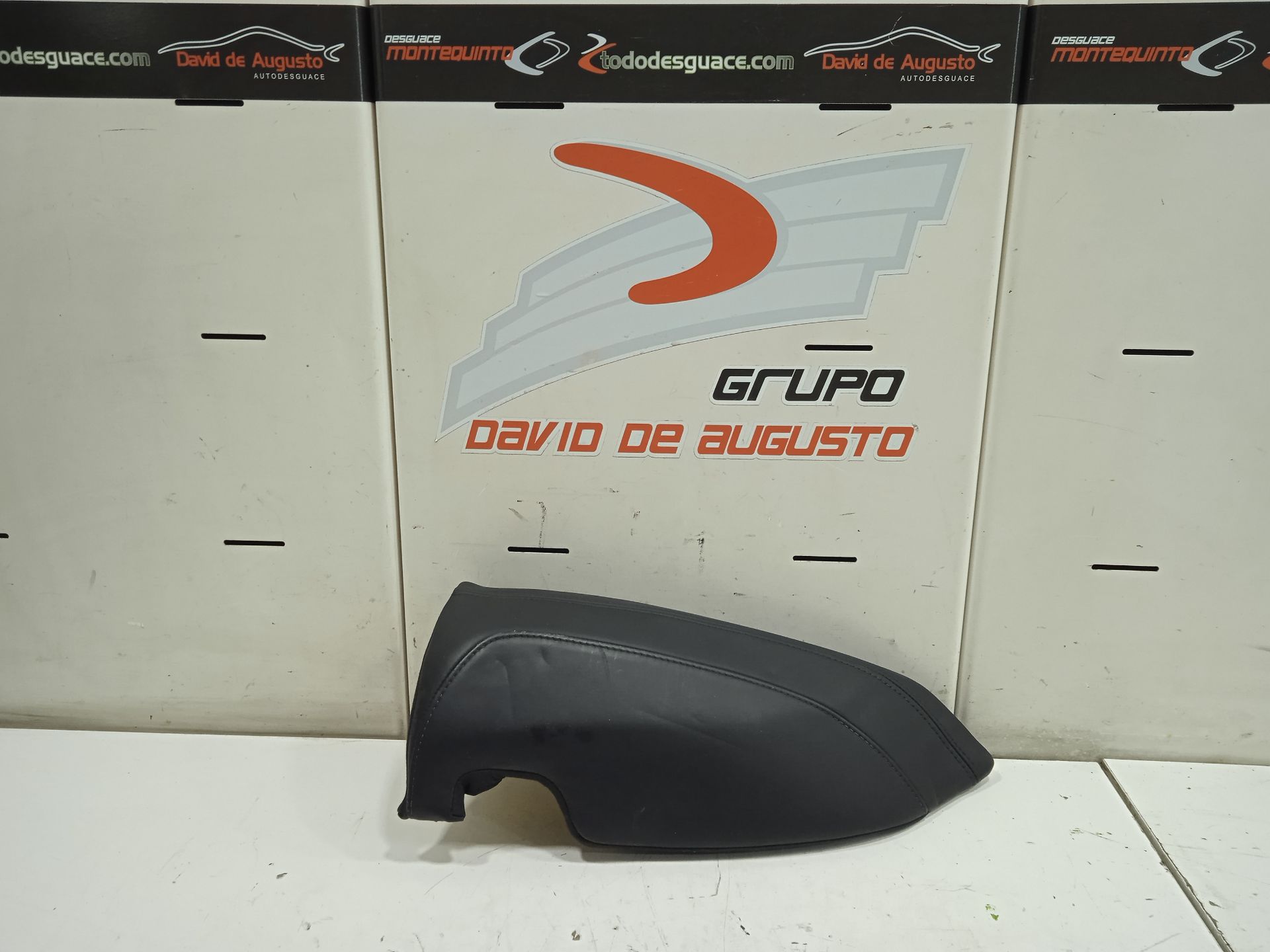 No identificado tesla model s basis