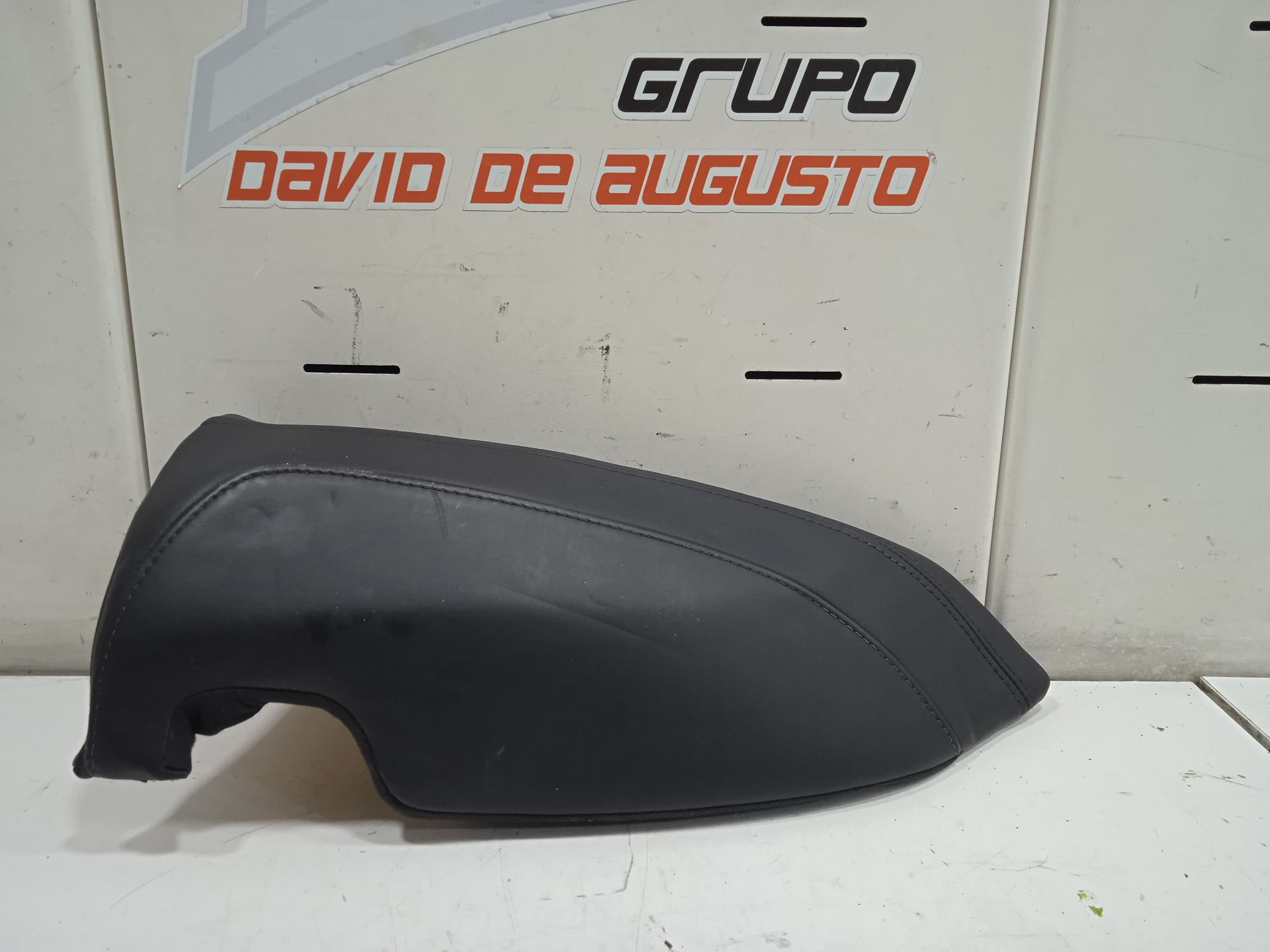 No identificado tesla model s basis