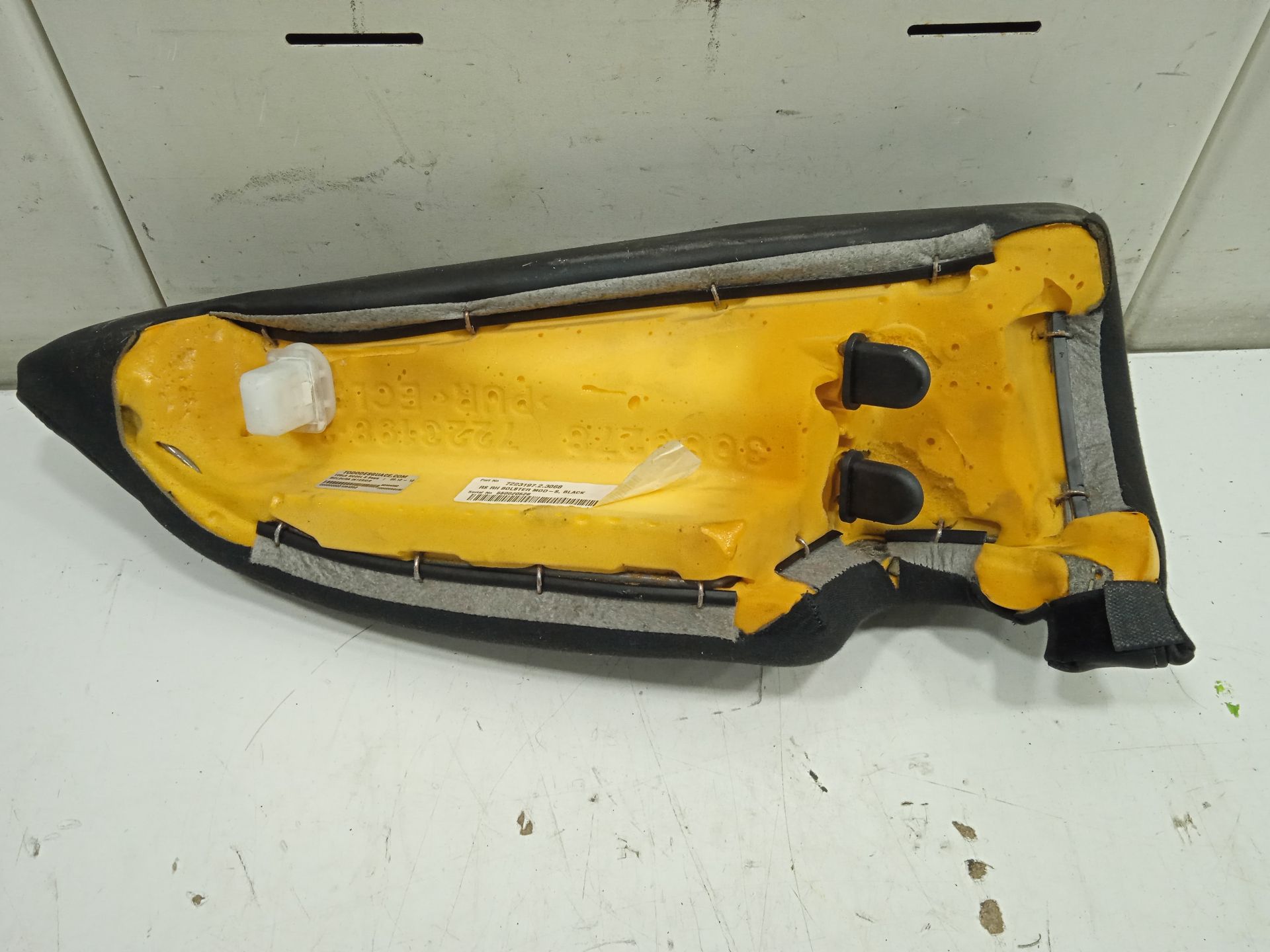 No identificado tesla model s basis