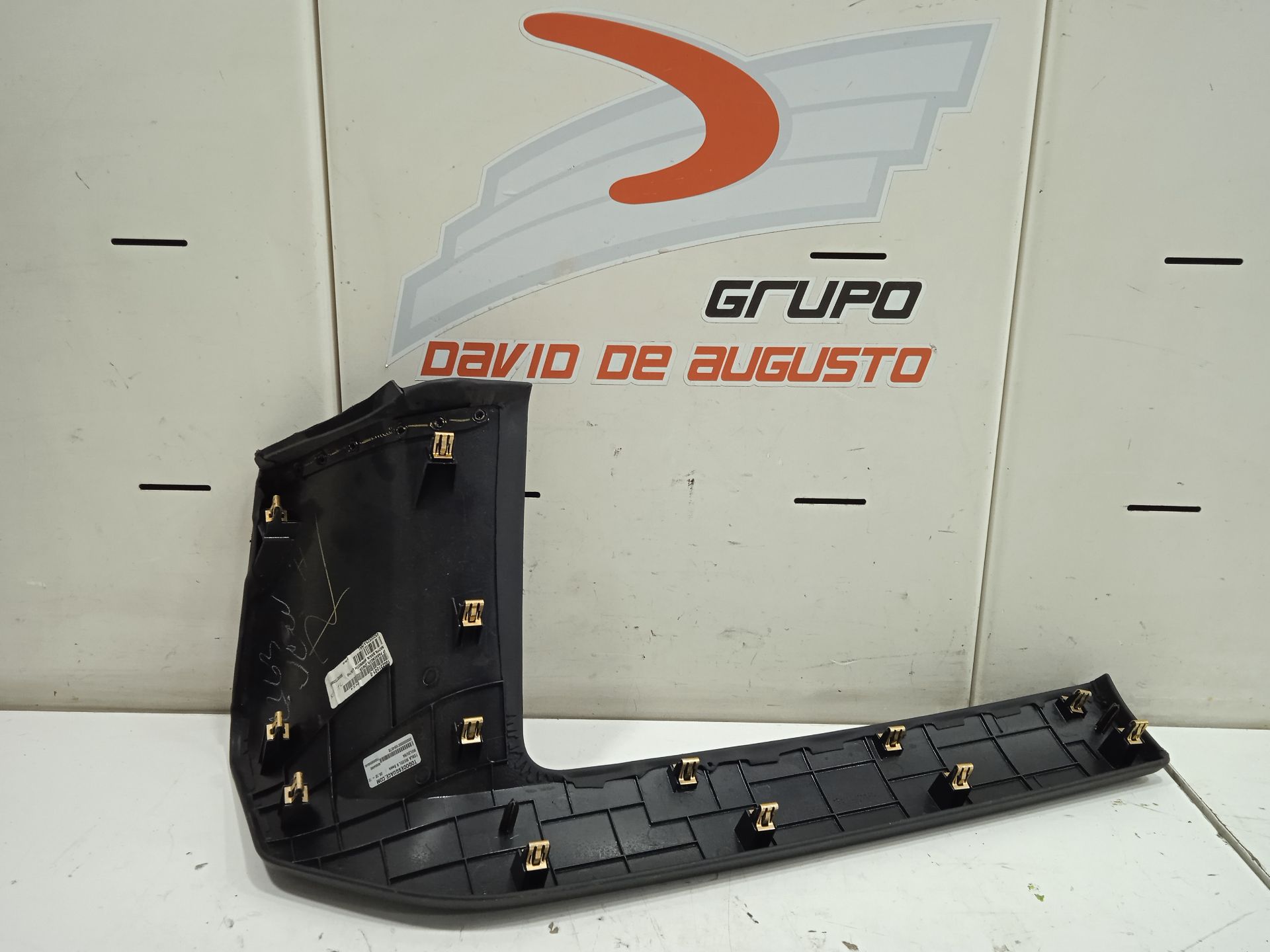 No identificado tesla model s basis