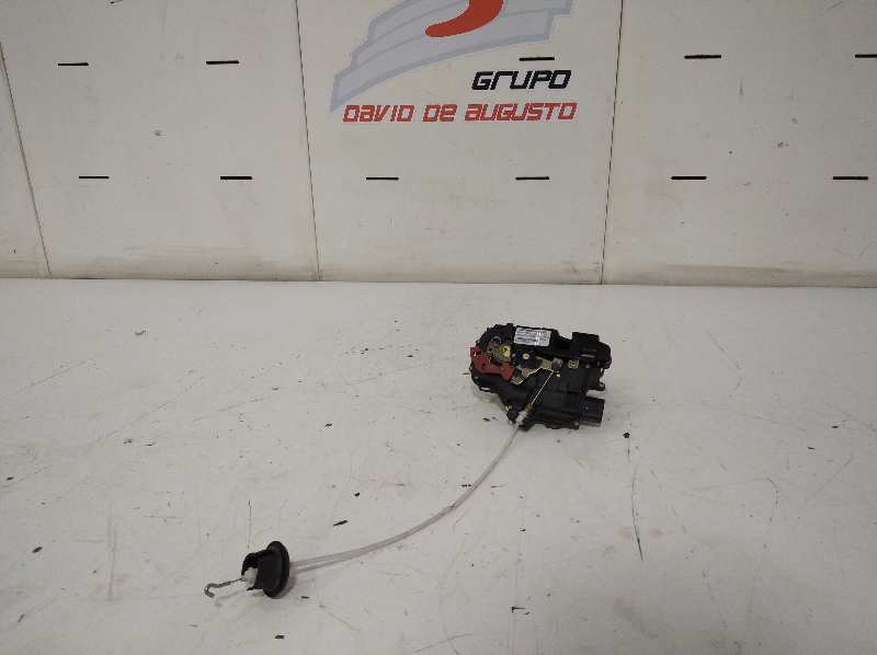 Cerradura puerta delantera derecha audi a4 berlina (b5) 