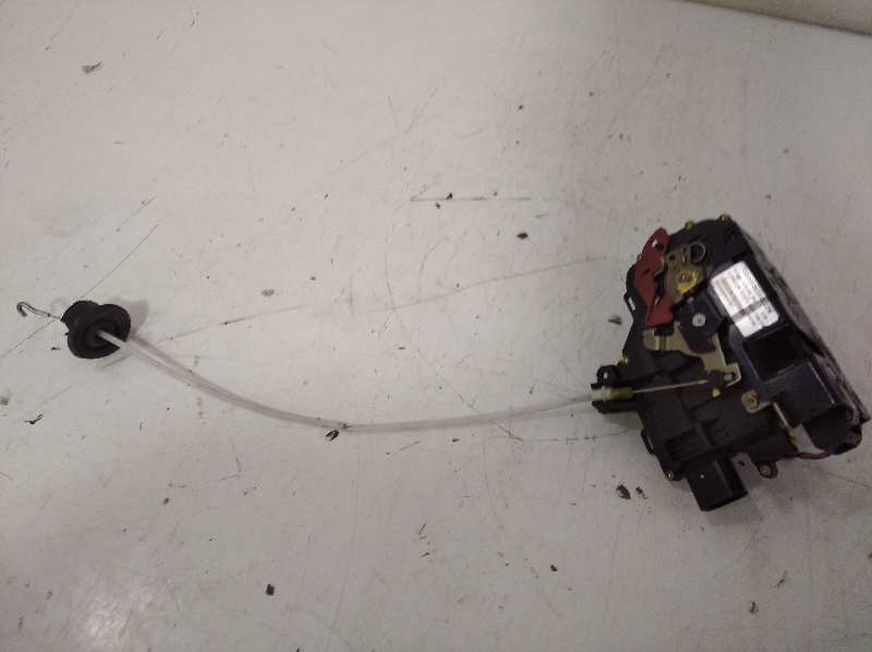 Cerradura puerta delantera derecha audi a4 berlina (b5) 