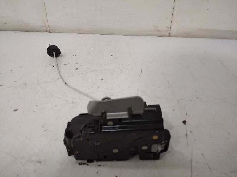 Cerradura puerta delantera derecha audi a4 berlina (b5) 