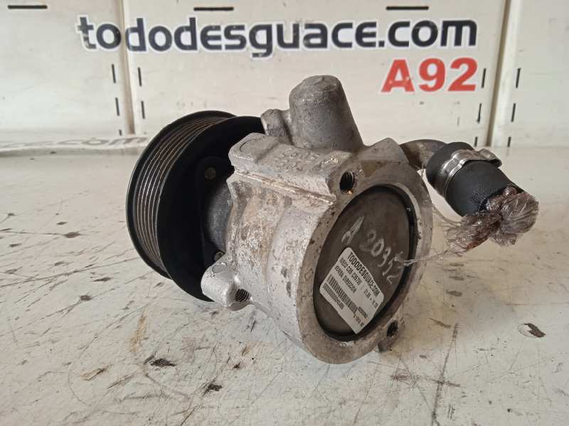 Bomba direccion iveco  no identificado