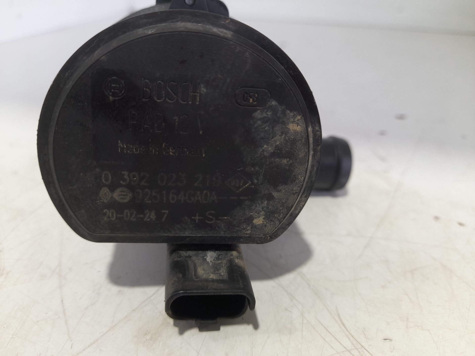 Bomba agua renault  no identificado