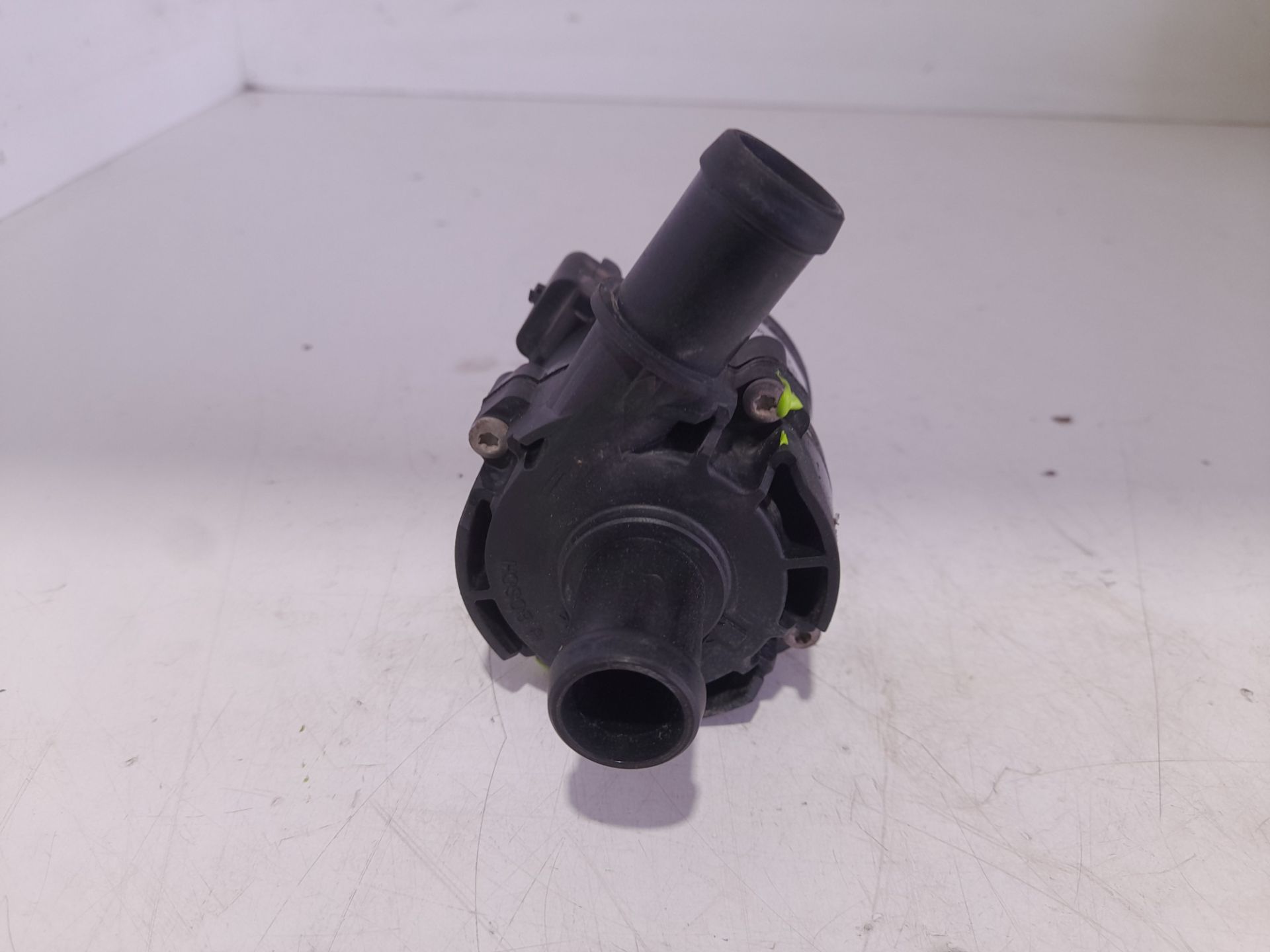 Bomba agua renault  no identificado
