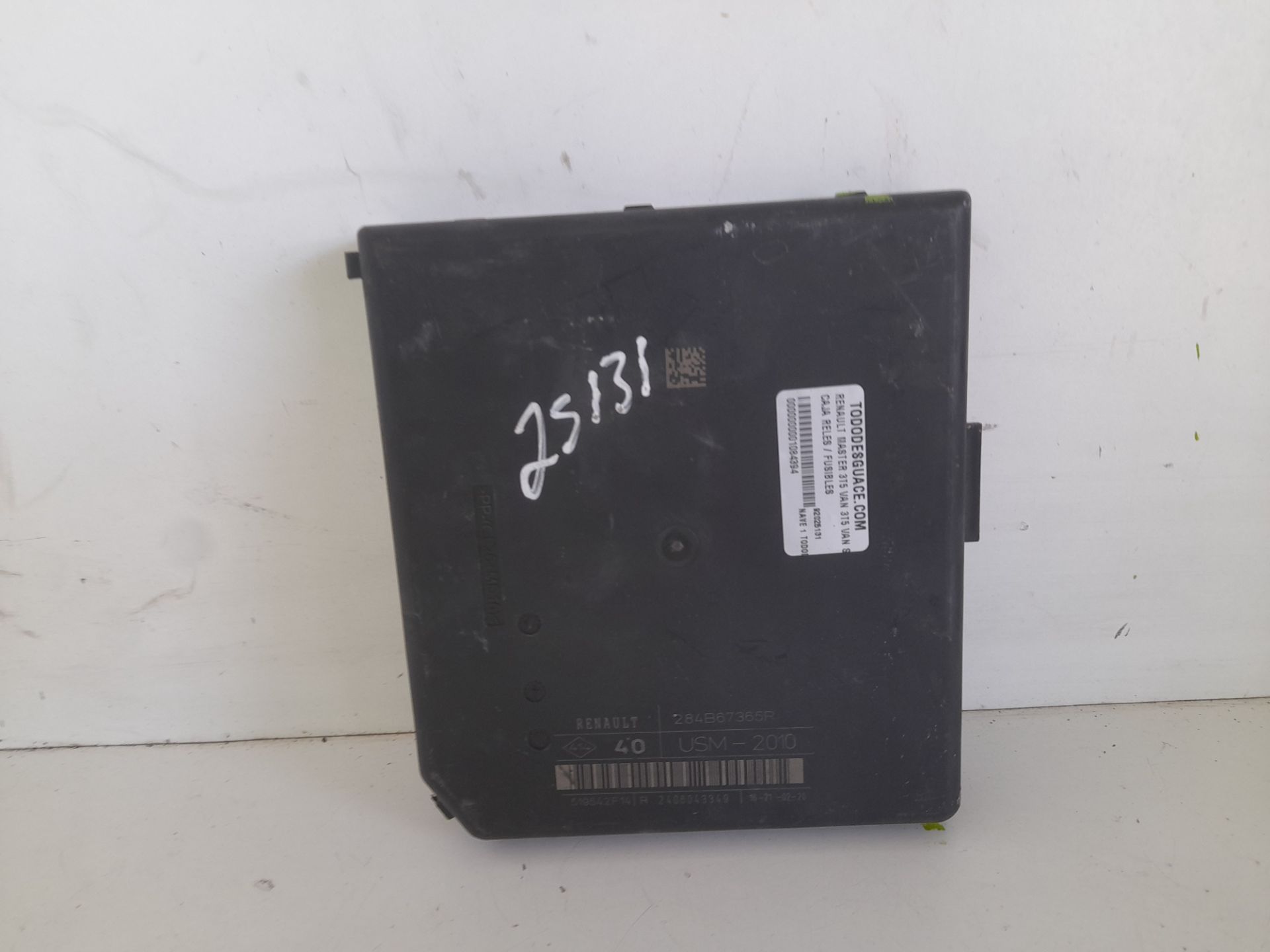 Caja reles / fusibles renault  no identificado