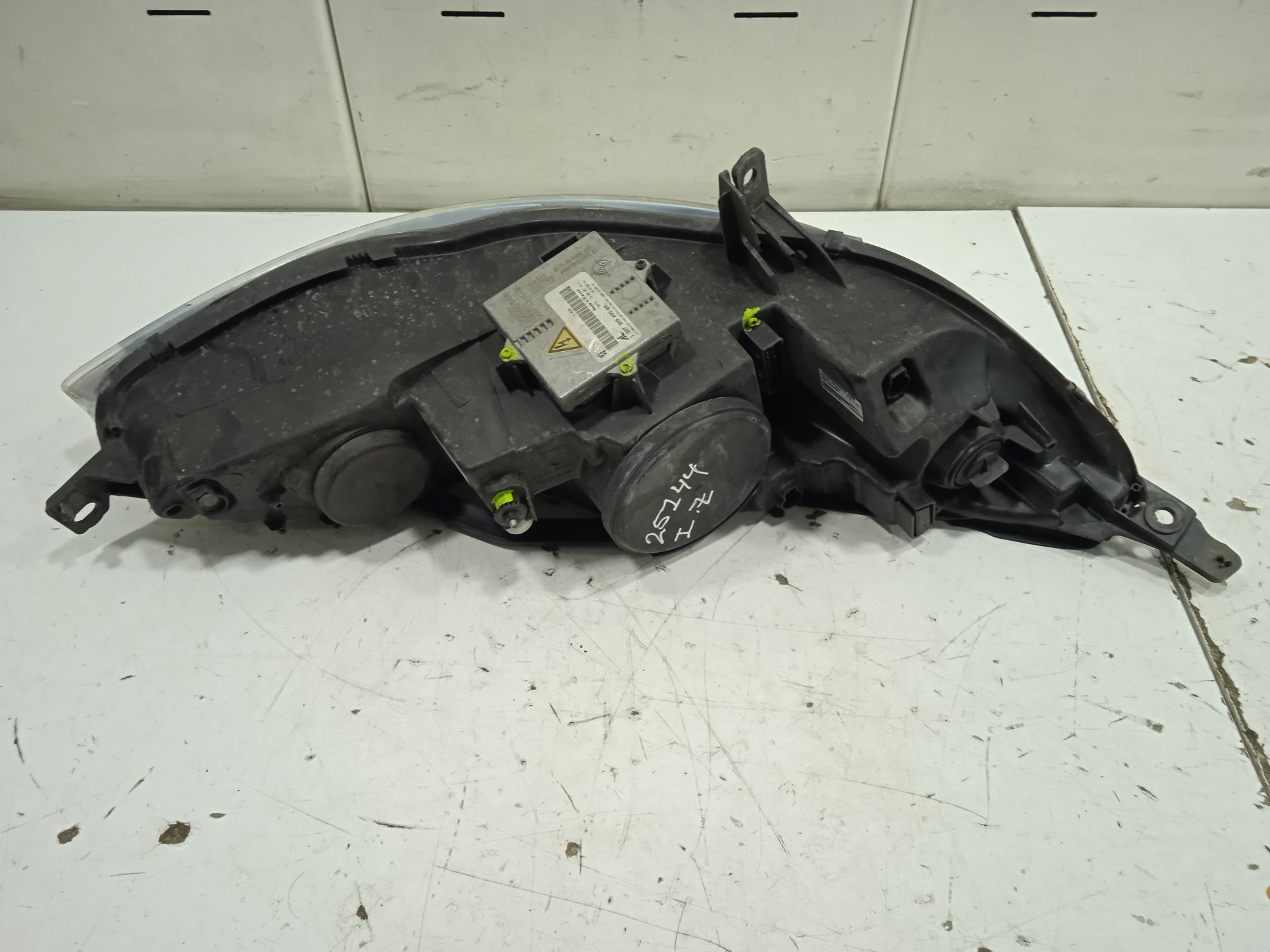 Faro izquierdo peugeot 407 sport