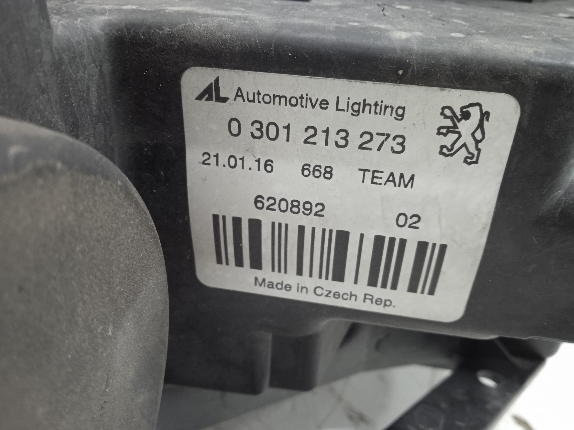 Faro izquierdo peugeot 407 sport