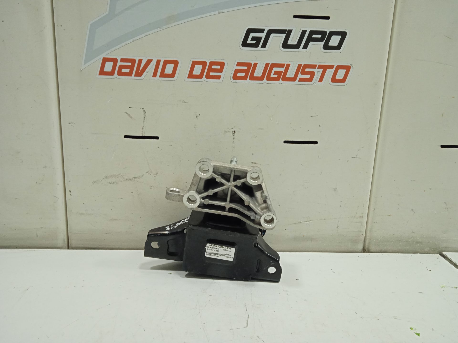 Soporte motor kia xceed tech