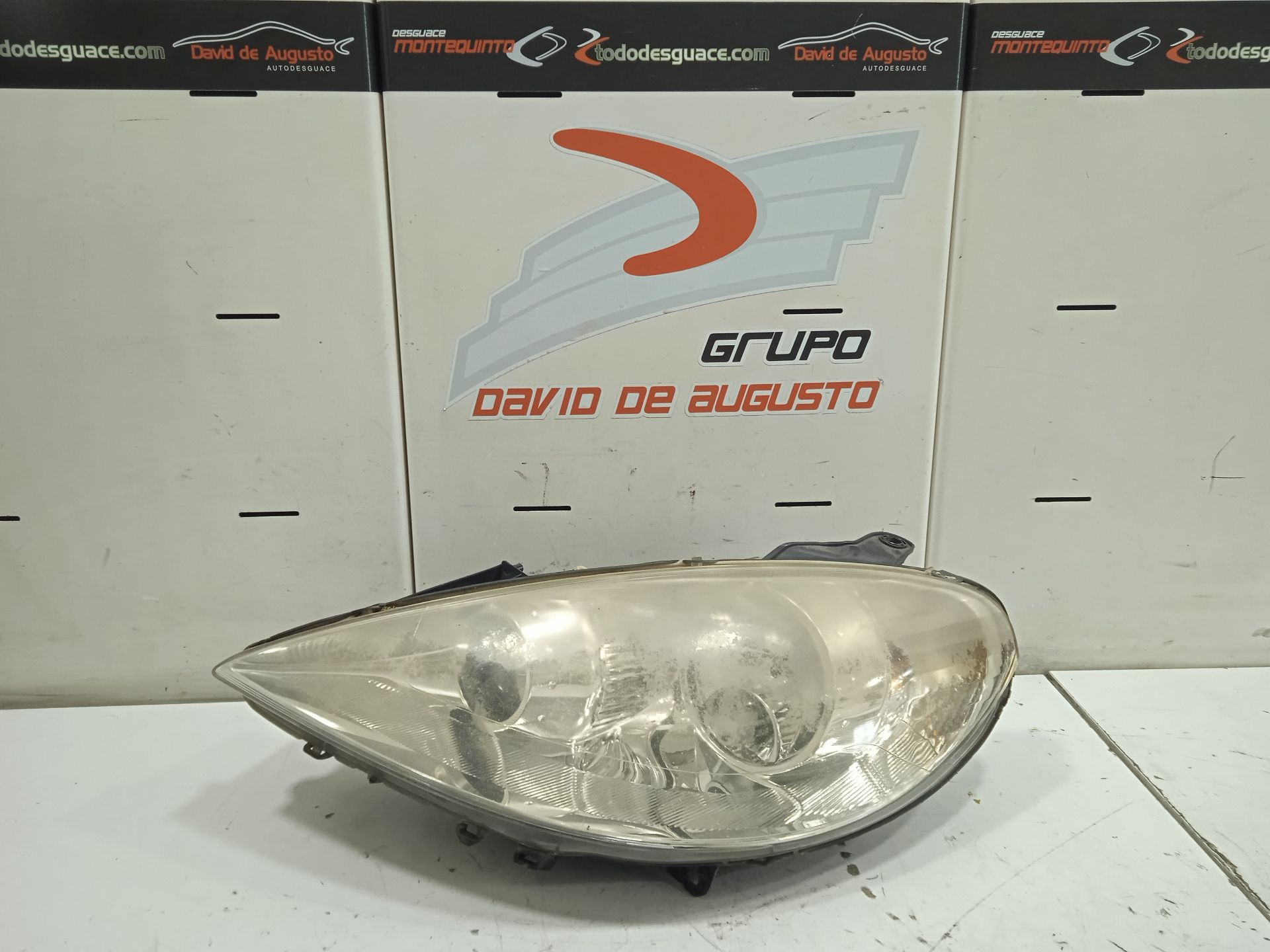 Faro izquierdo peugeot 807 sv