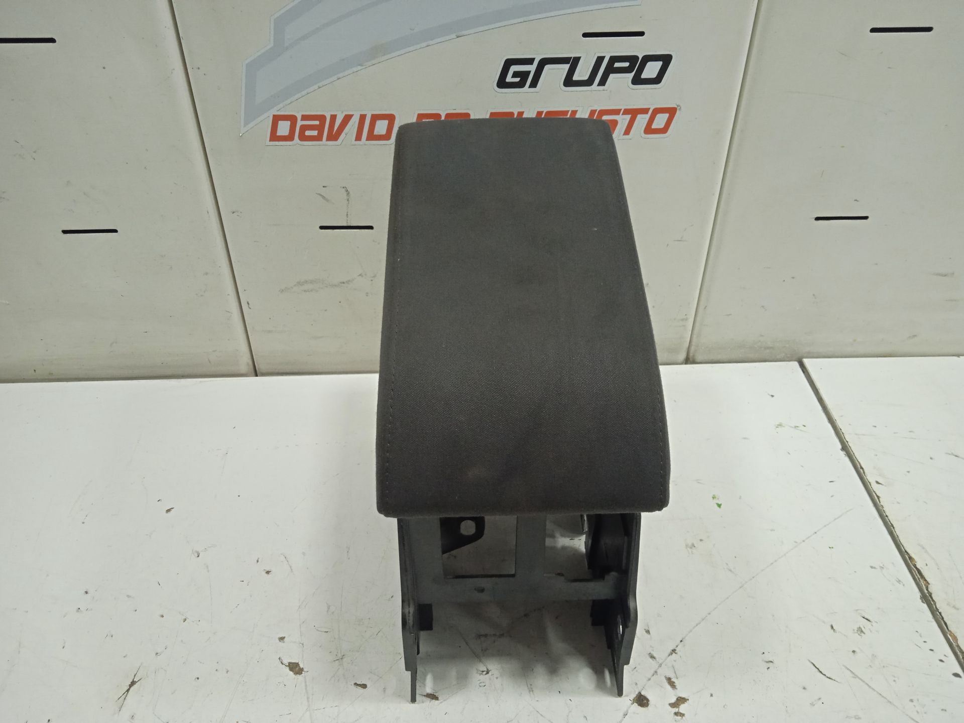 Apoyabrazos central volkswagen touran (1t2) advance