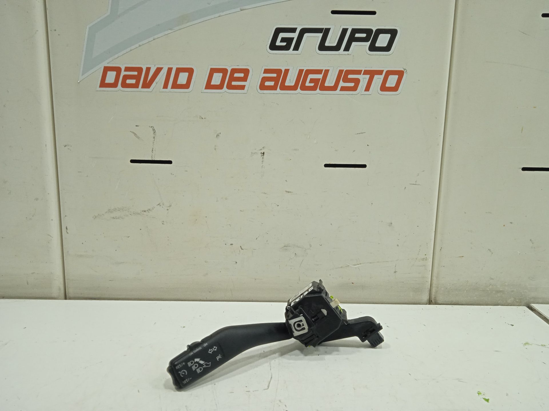 No identificado volkswagen touran (1t2) advance