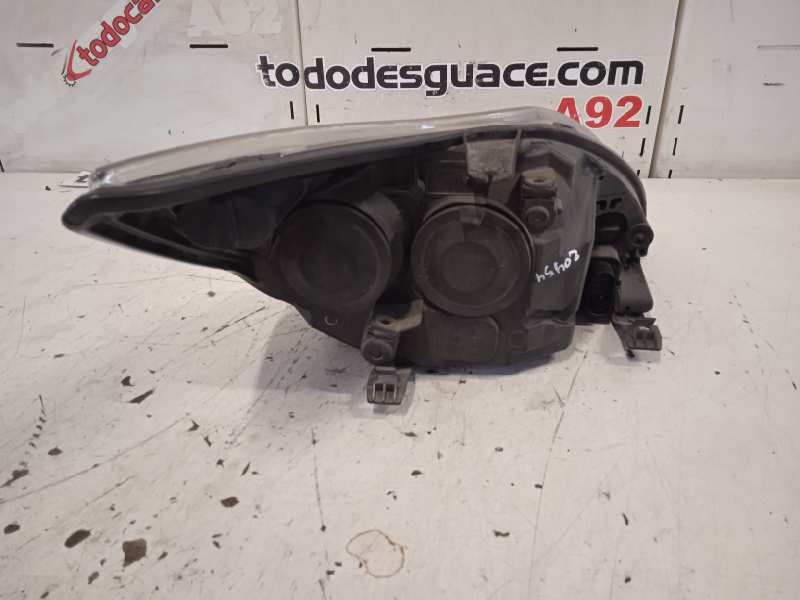 Faro izquierdo ford focus berlina (cb4) titanium