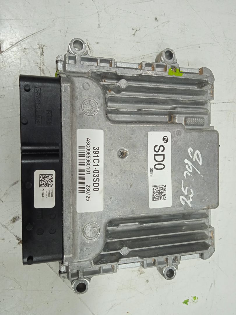 Centralita motor uce kia xceed tech