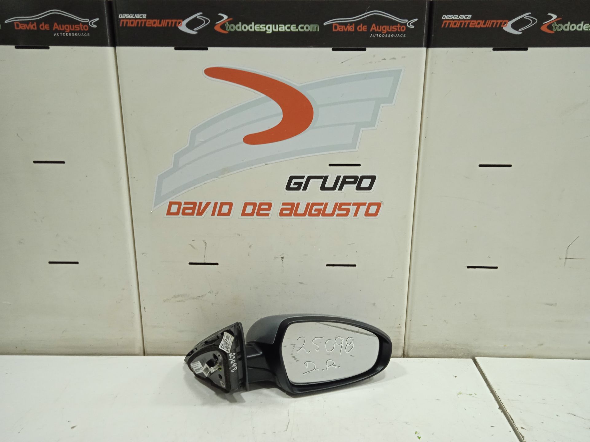 Retrovisor derecho kia xceed tech