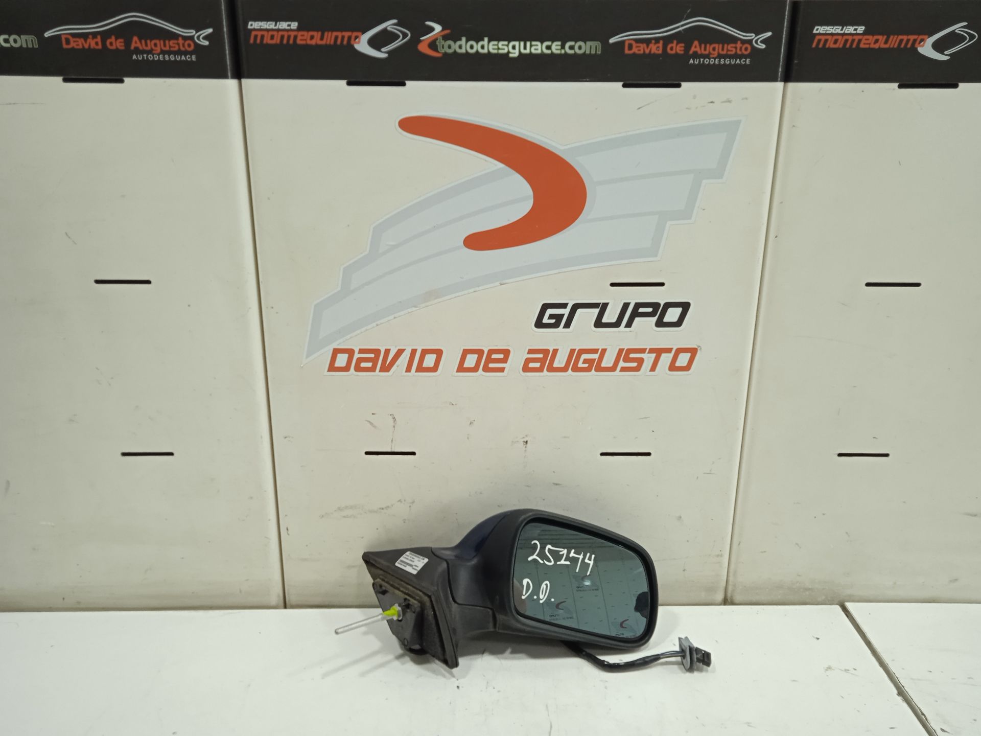 Retrovisor derecho peugeot 407 sport