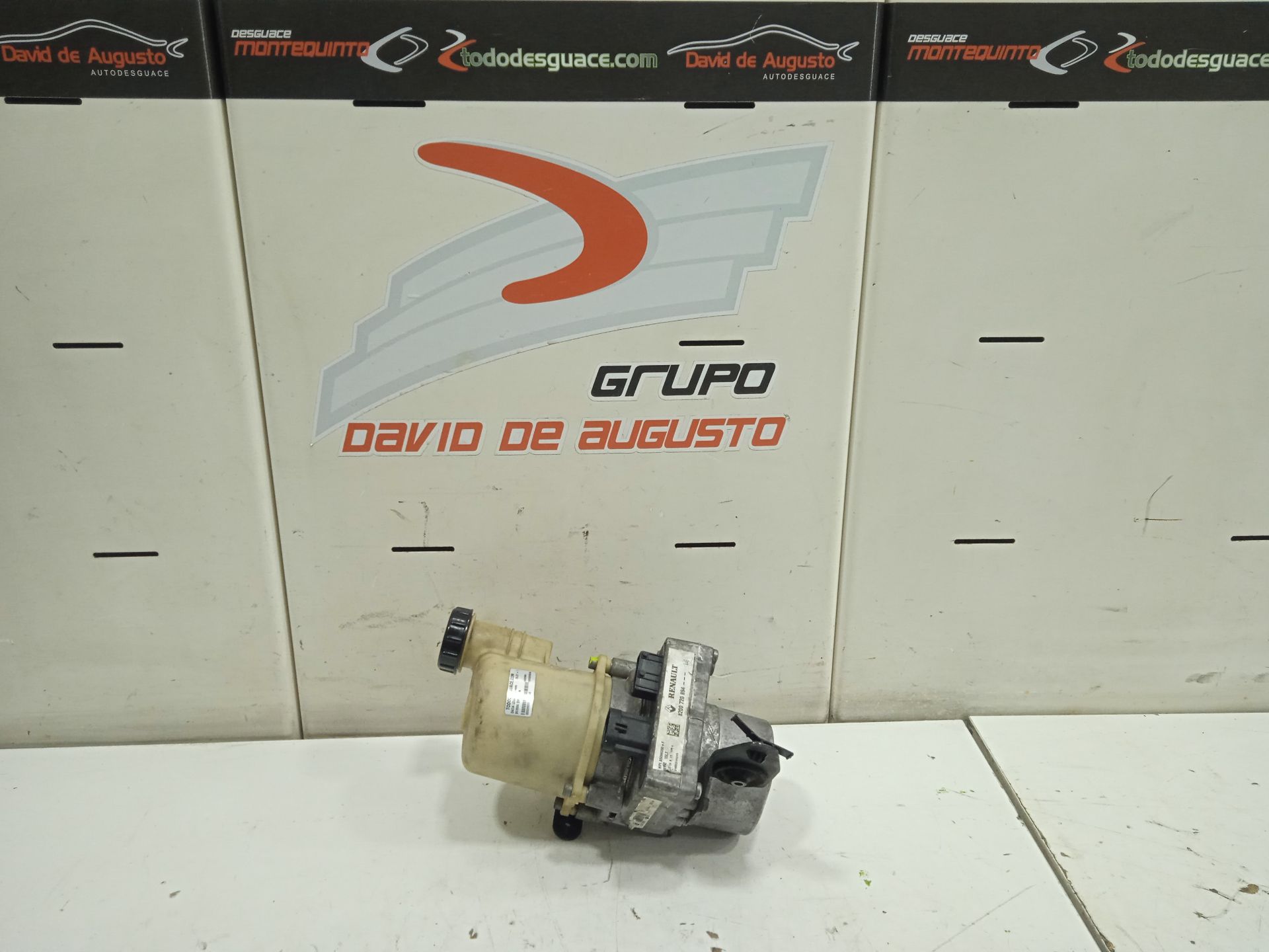 Bomba direccion dacia logan 1 laureate