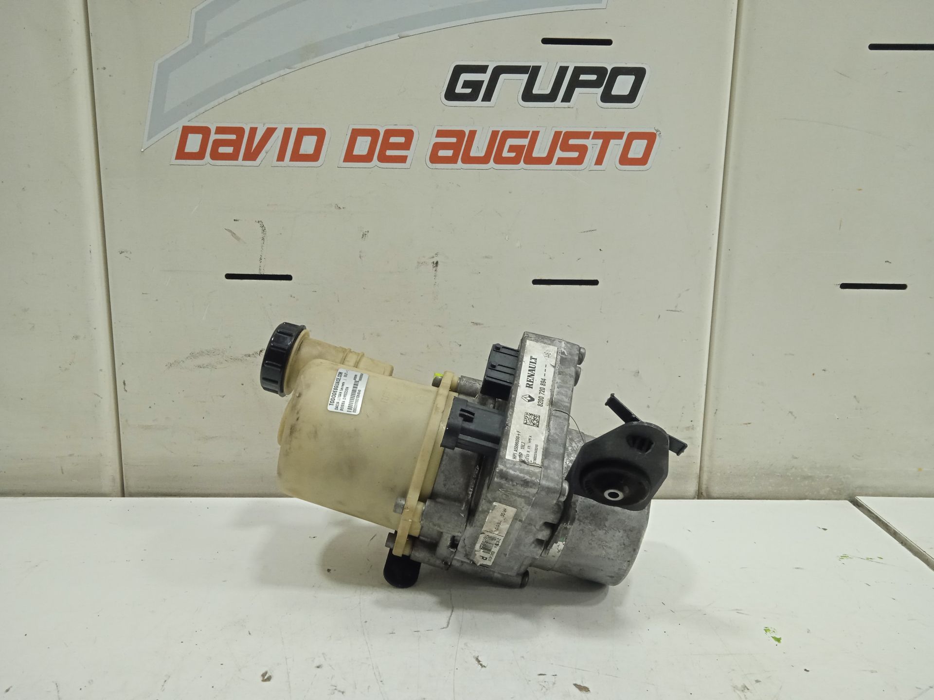 Bomba direccion dacia logan 1 laureate