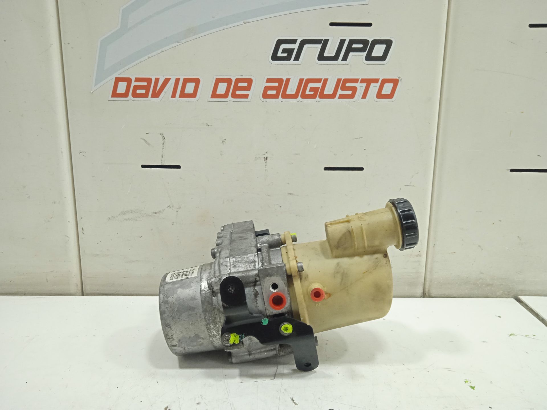 Bomba direccion dacia logan 1 laureate