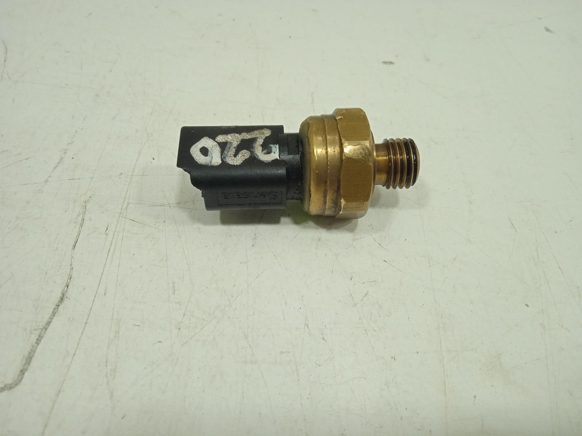 Sensor de presiÓn del aceite active