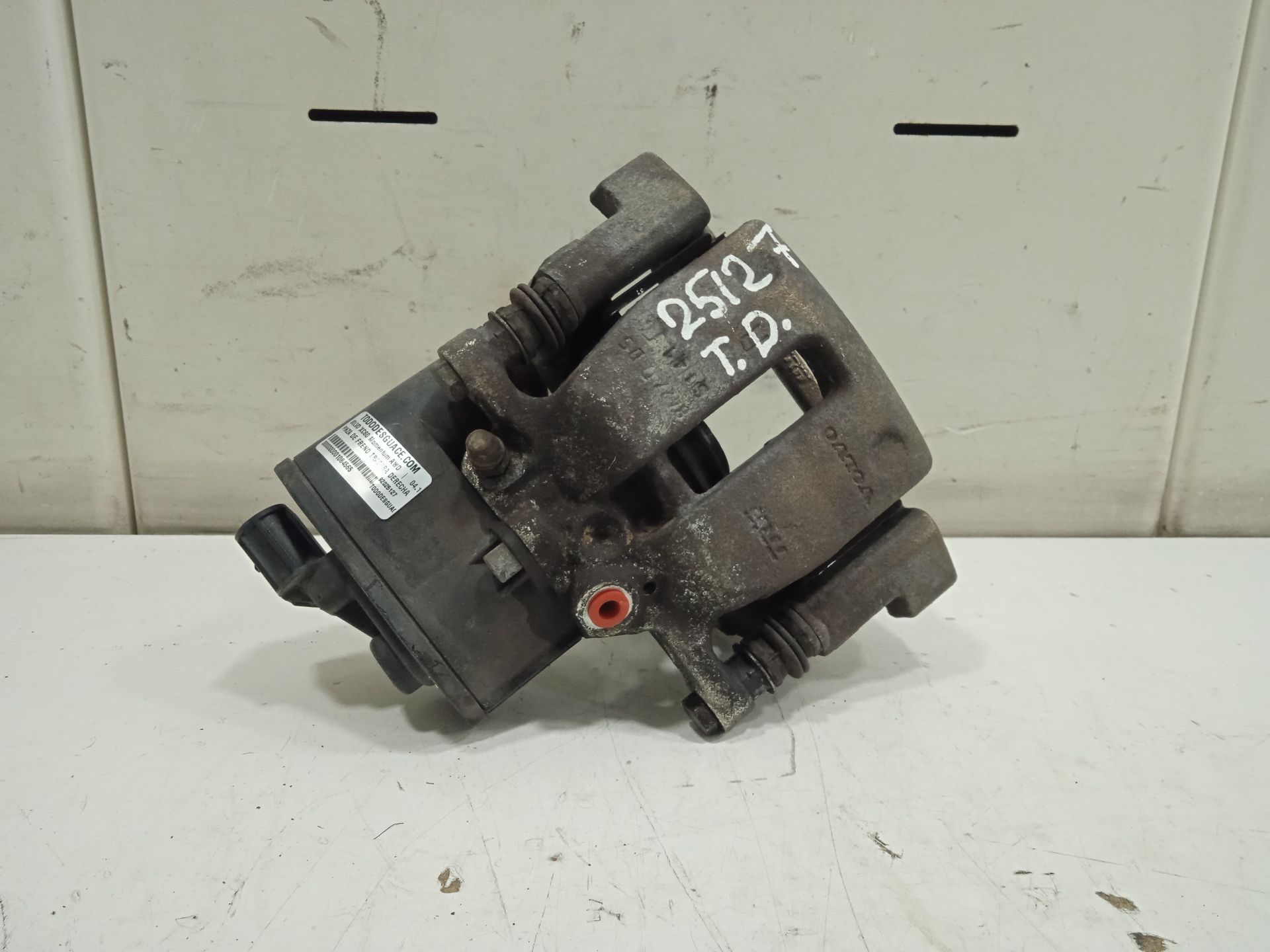 Pinza de freno trasera derecha volvo xc60 momentum awd