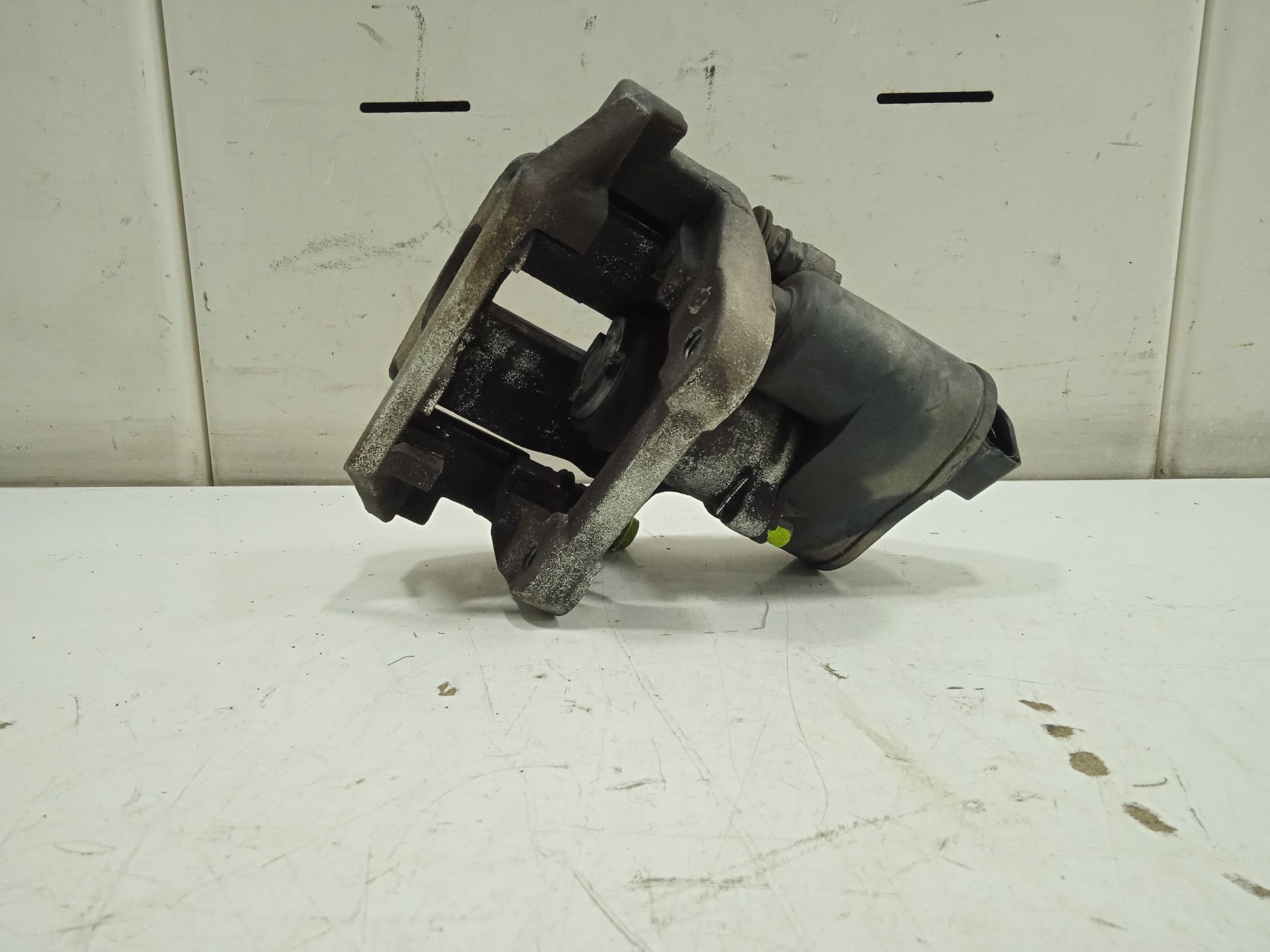 Pinza de freno trasera derecha volvo xc60 momentum awd